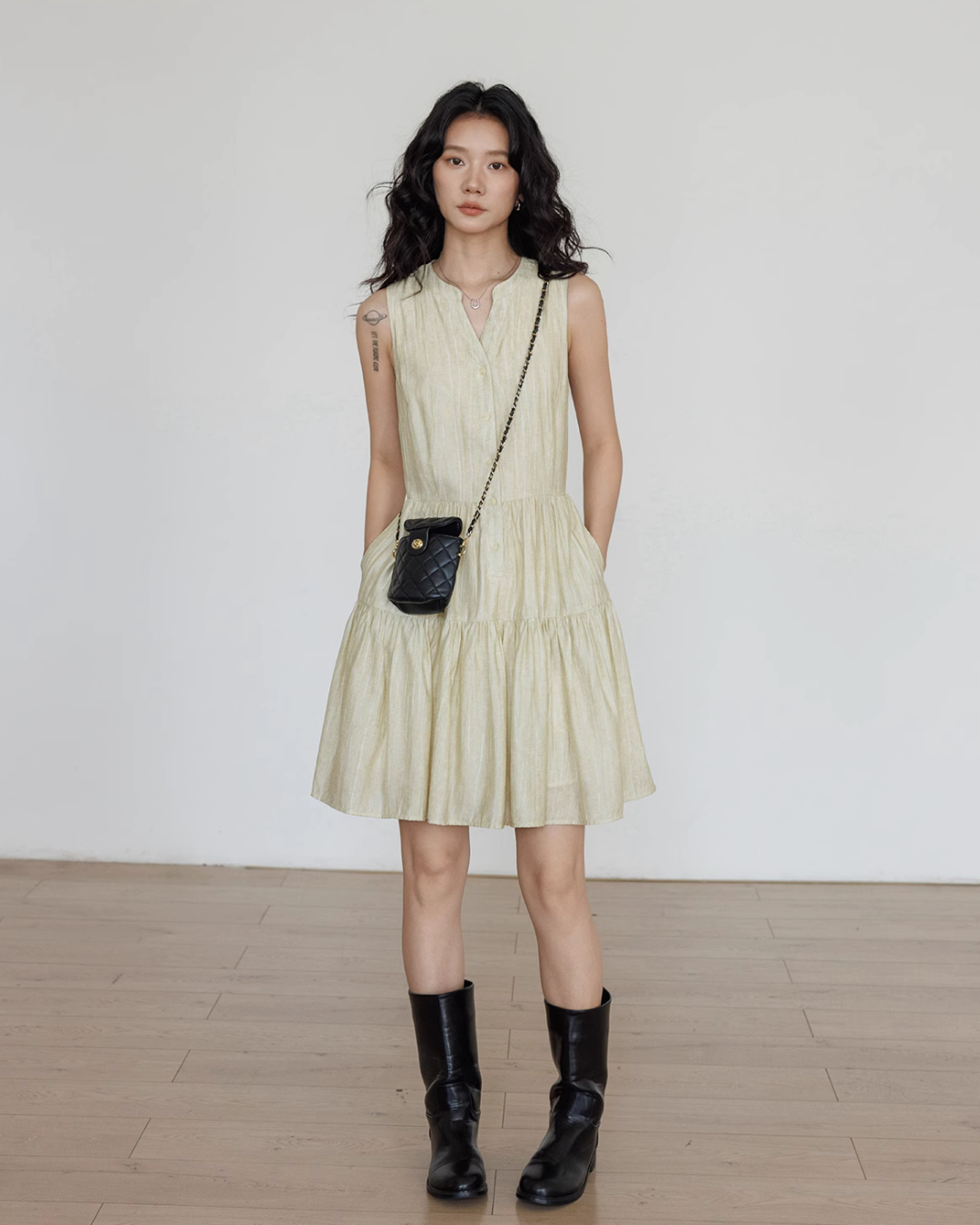 Key Neck Chiffon Sleeveless Dress VAS0118