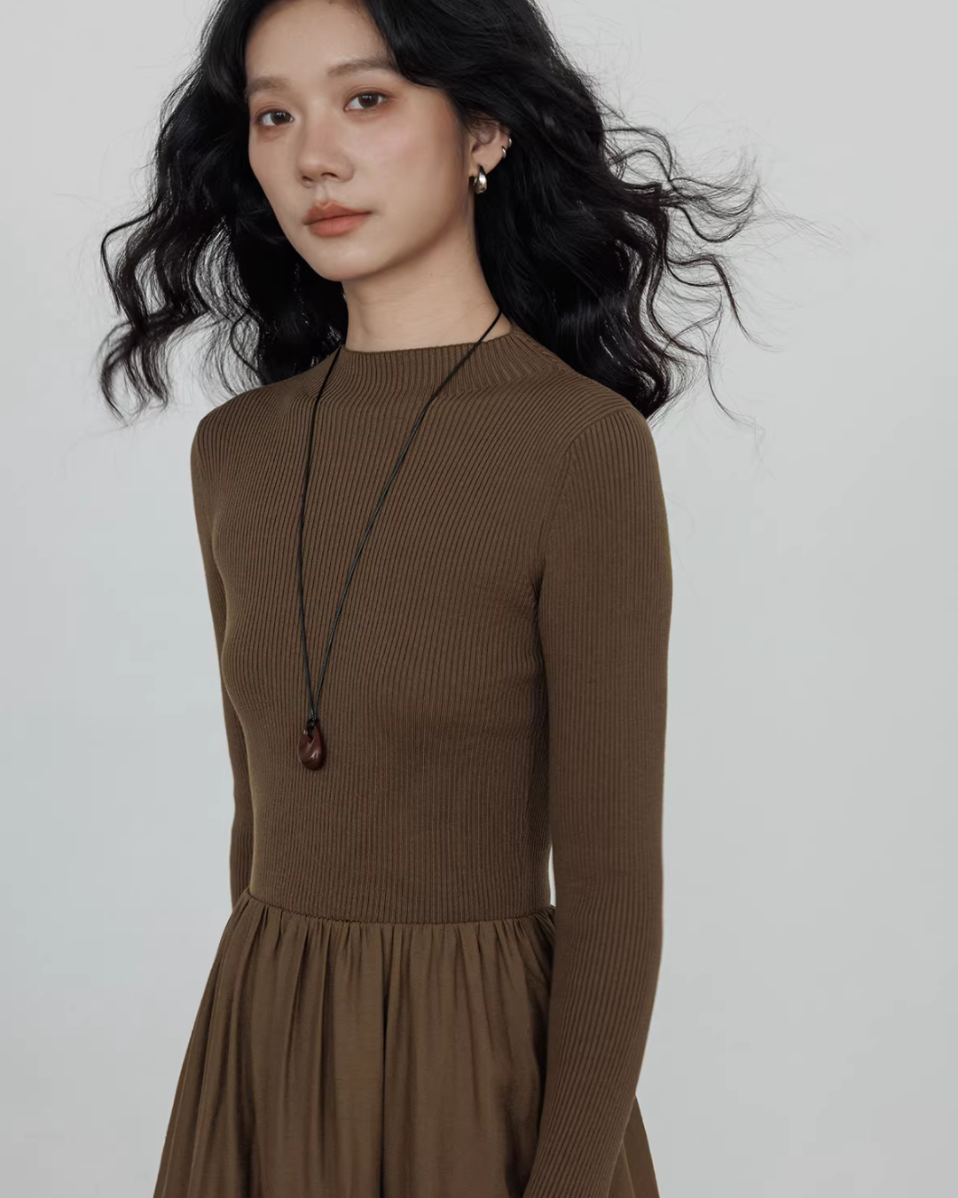 Mock Neck Top Docking Flare Skirt VAS0183