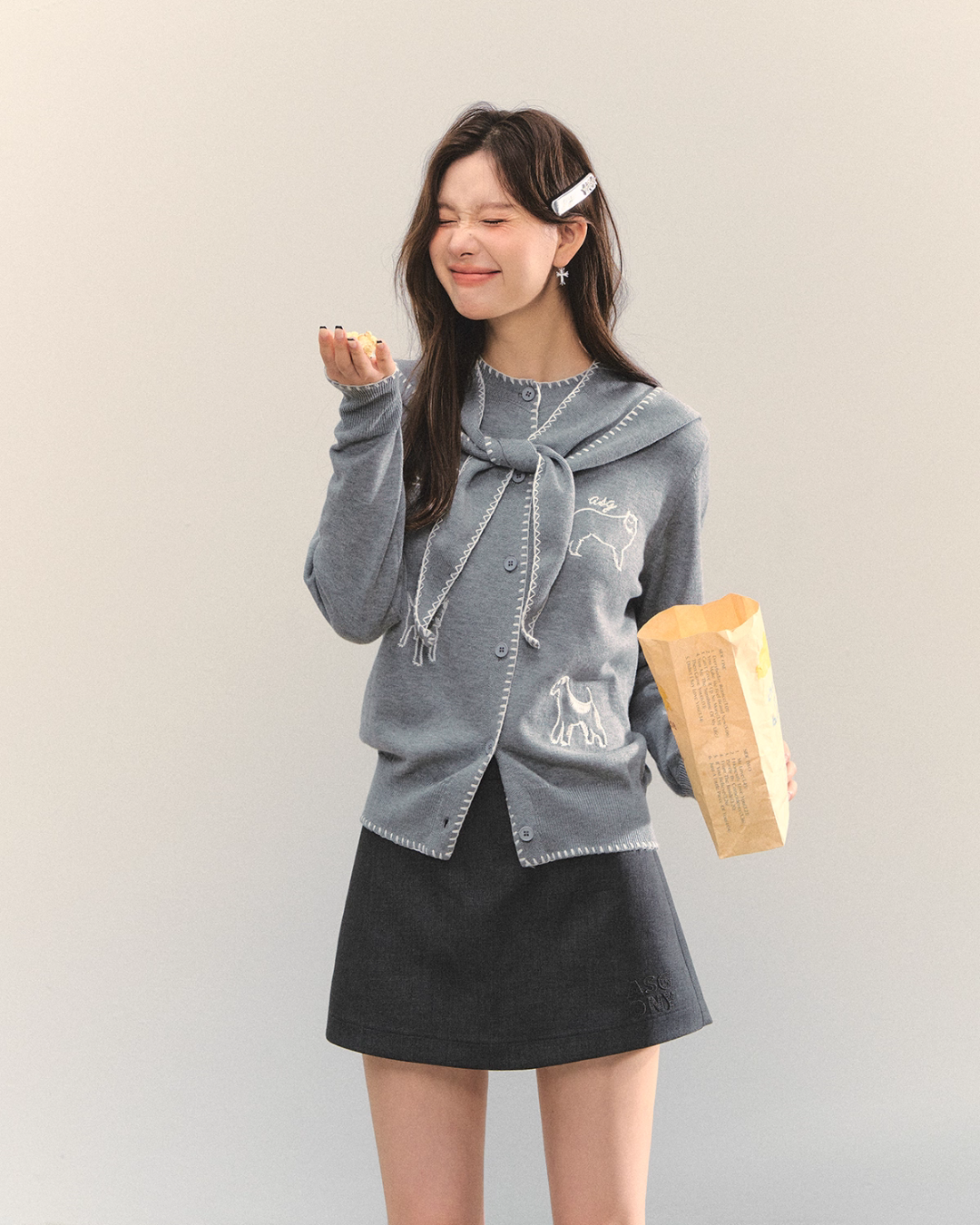 Dog Embroidery Round Neck Knit Cardigan ASG0070