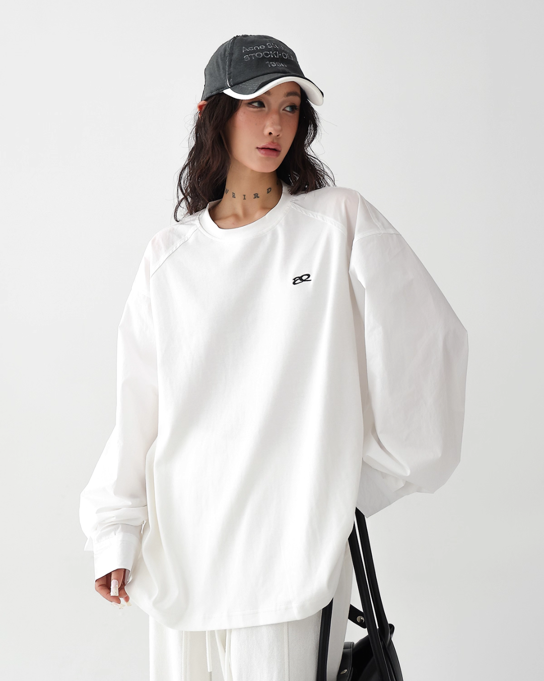One Point Logo Big Silhouette T-Shirt ACS0289