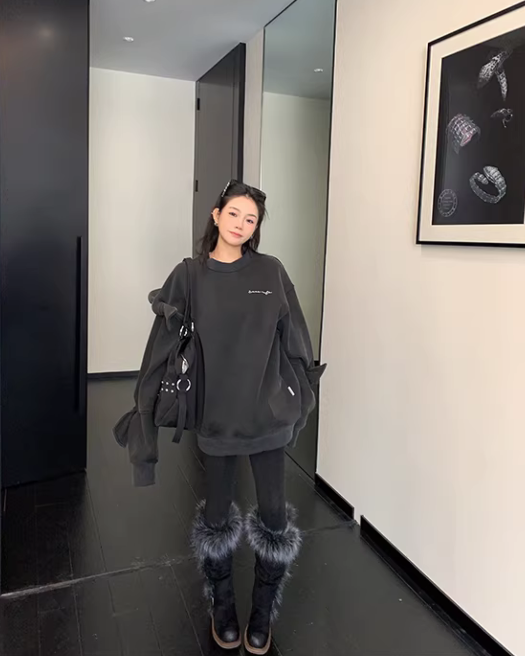 Bowknot Design Round Neck Sweatshirt YLS1018