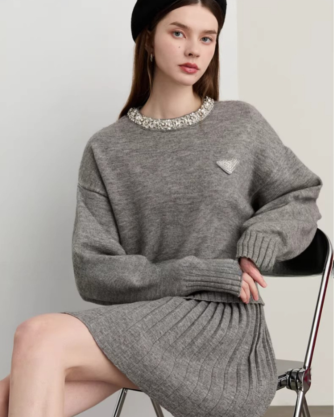 Sparkling Collar Knit Top / Knit Pleated Skirt DPY0075