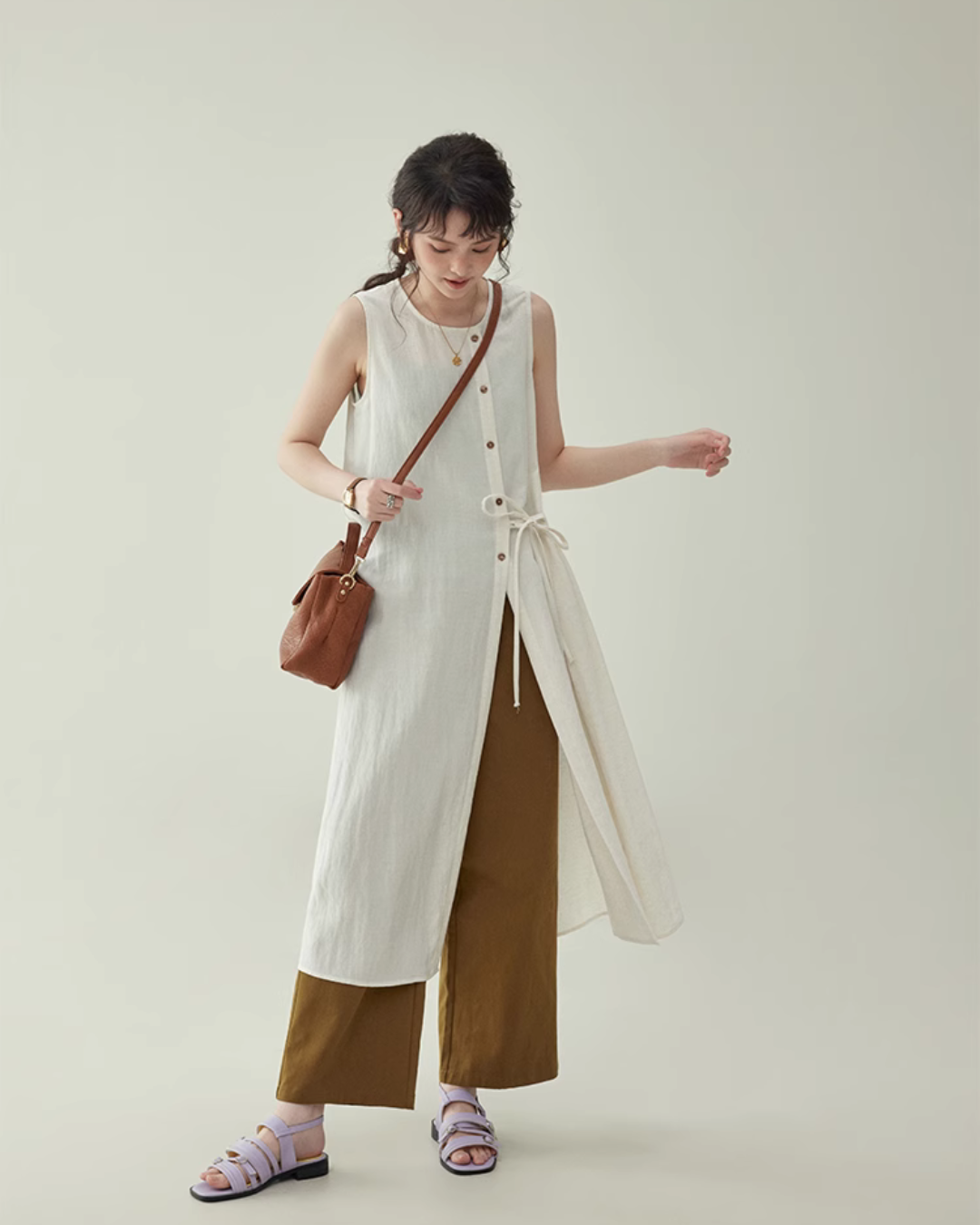 Natural Sleeveless Dress AMU0040