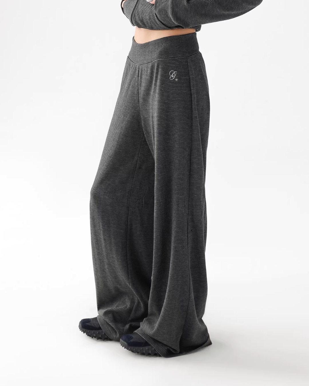 Stripe Crew Neck Zip Jacket / Wide Pants ACS0361