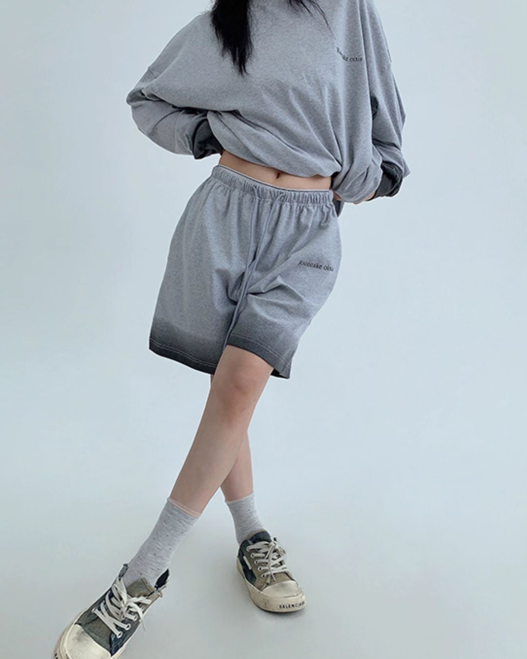 Gradient Loose Long Sleeve Top / Half Pants YLS0885