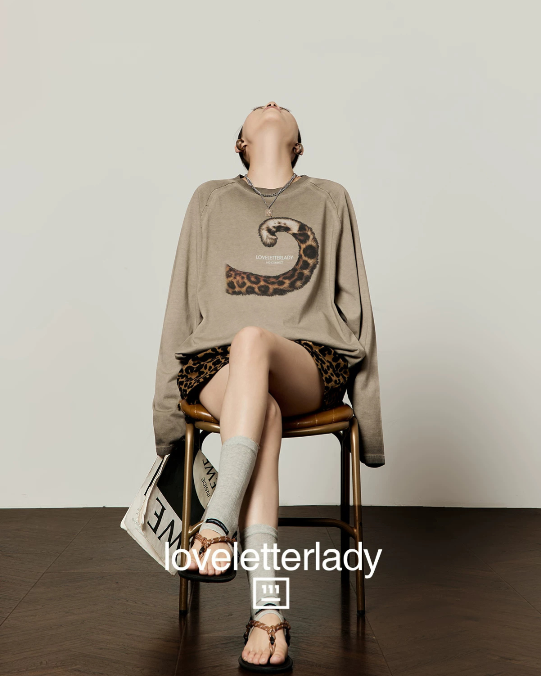 Vintage Printed Long-Sleeve T-Shirt / Leopard Skirt LLA0663