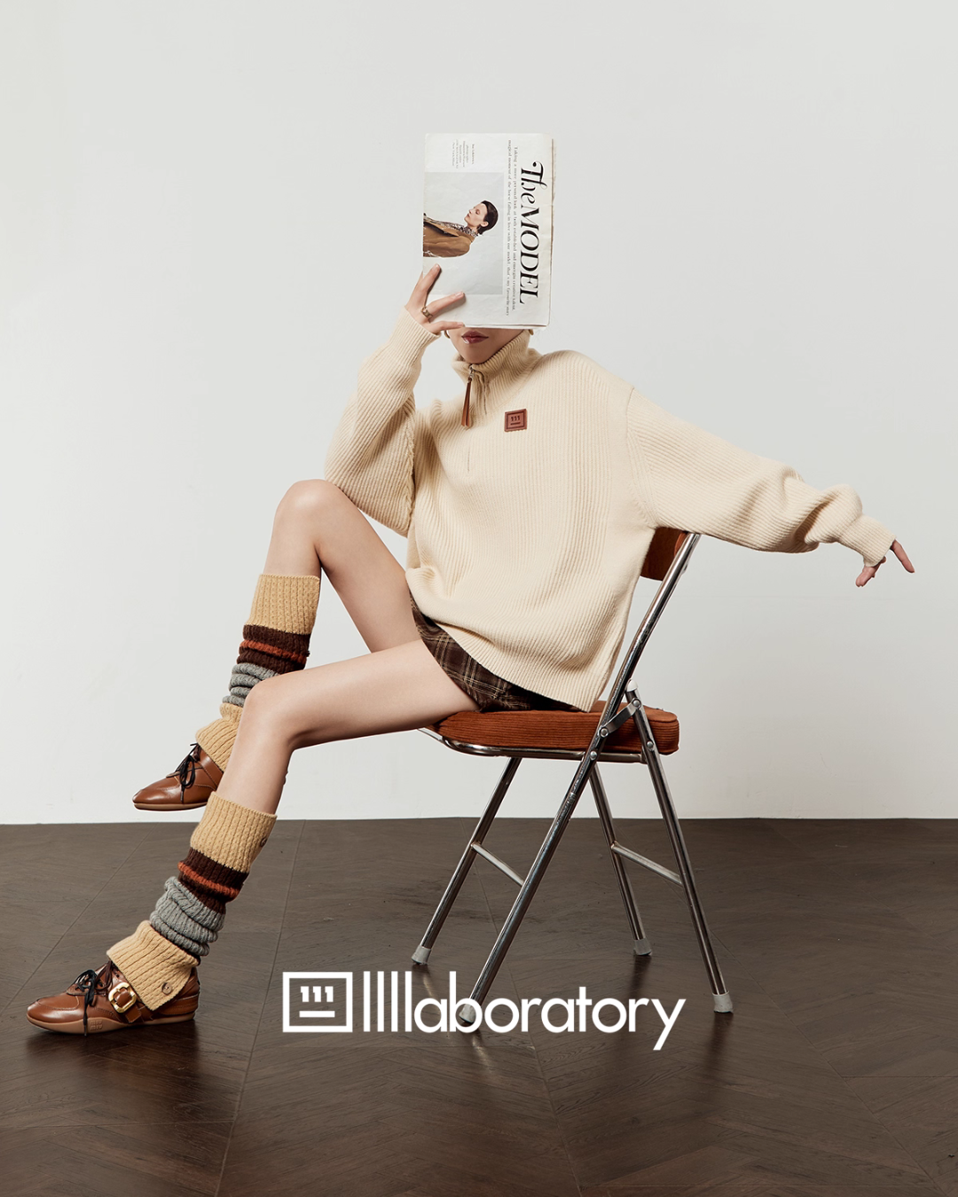 Half-Zip Knit Top / Checkered Skirt / Pleated Skirt LLA0530