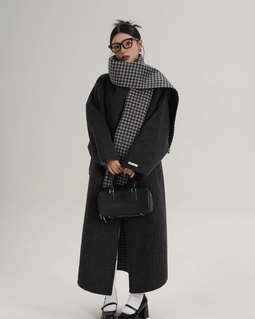 Collarless Coat with Checkered Scarf SRS0405