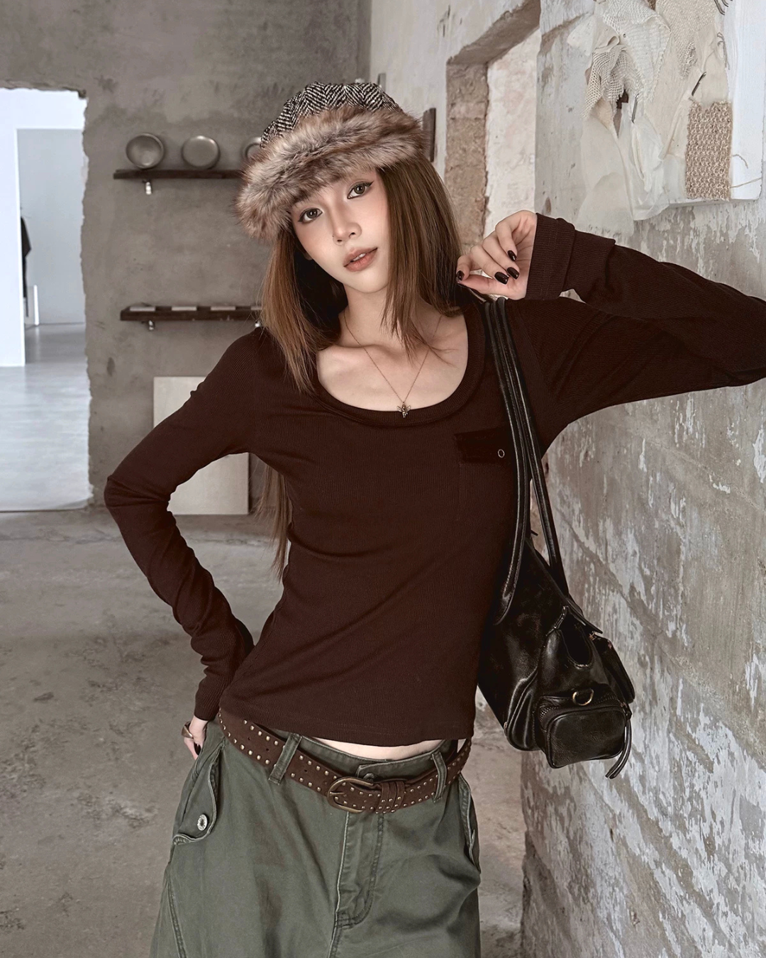 U-Neck Pocket Long Sleeve T-Shirt WWP0005