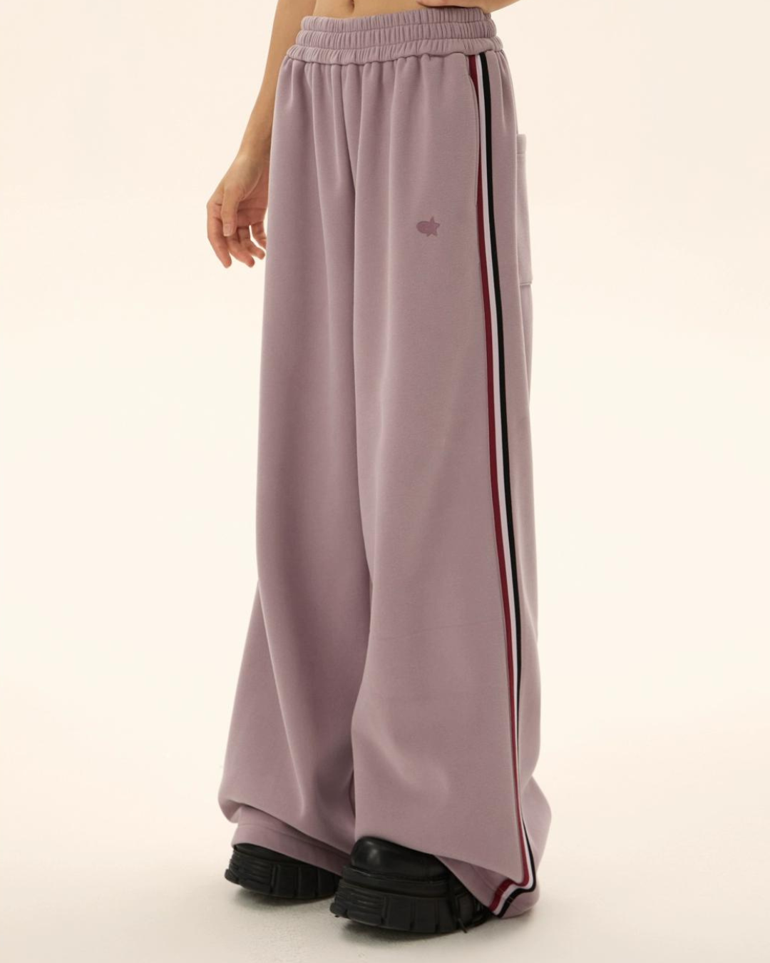 Retro Line Sweatpants EZK0035