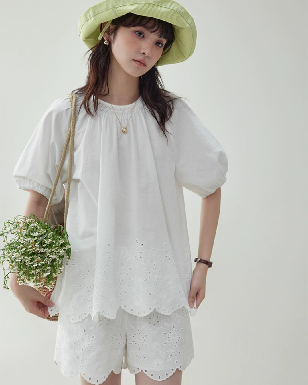 Scalloped Embroidery Lace Blouse / Shorts AMU0028