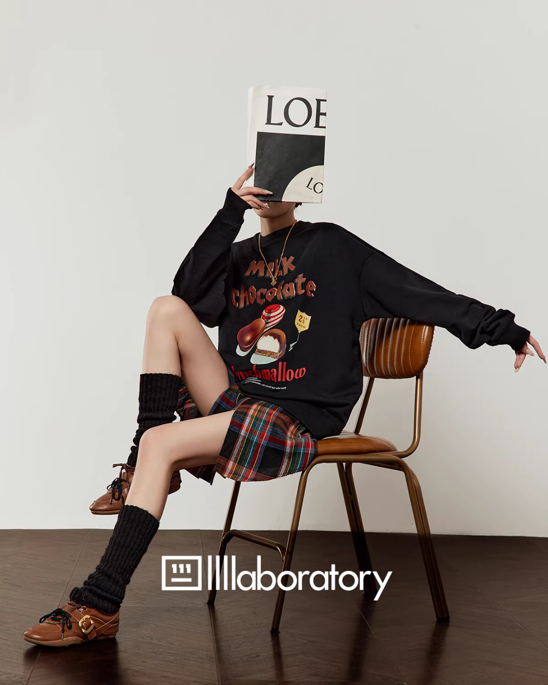 Chocolate Print Sweatshirt / Checkered Skirt LLA0641