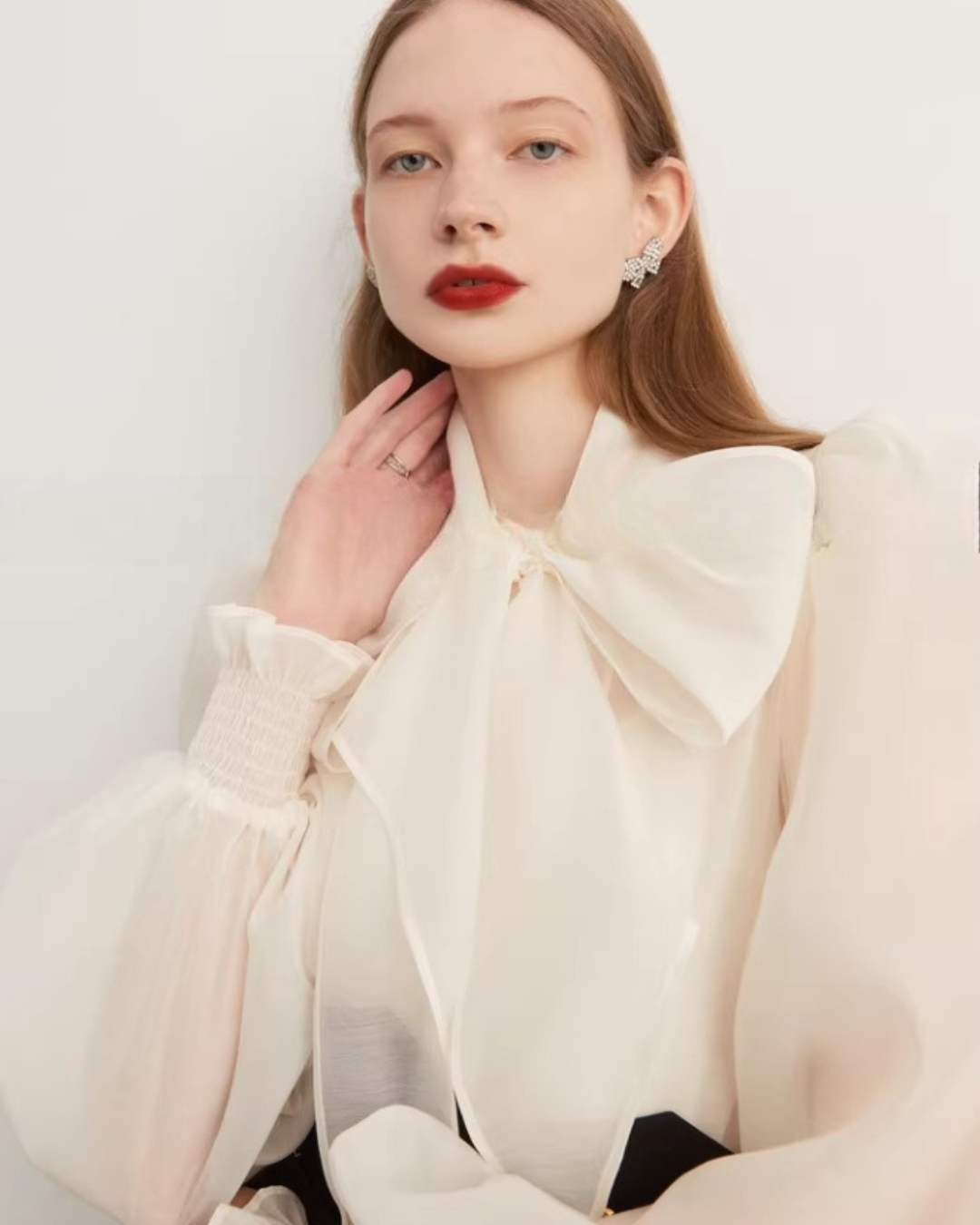 Bow Long-Sleeve Blouse DPY0070