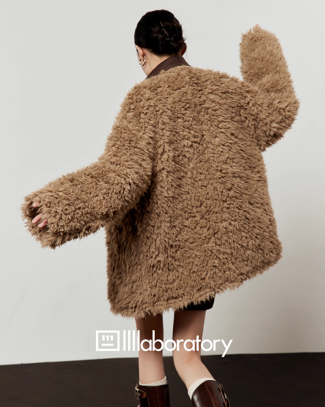 Faux Mouton Coat / Leopard Print Mini Skirt LLA0557