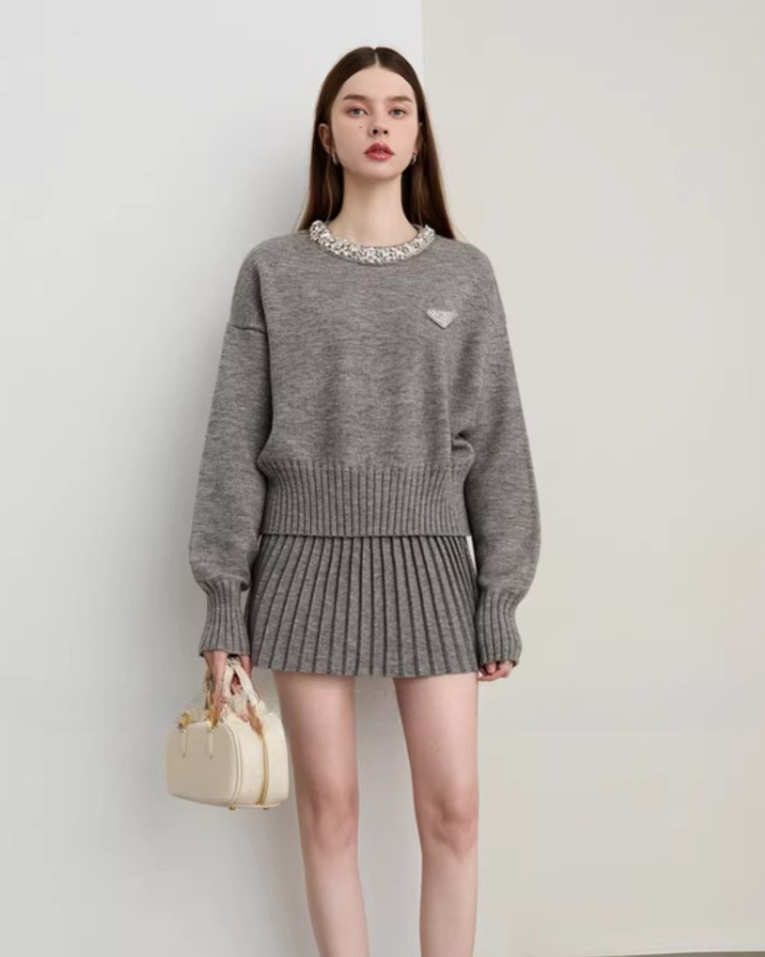 Sparkling Collar Knit Top / Knit Pleated Skirt DPY0075