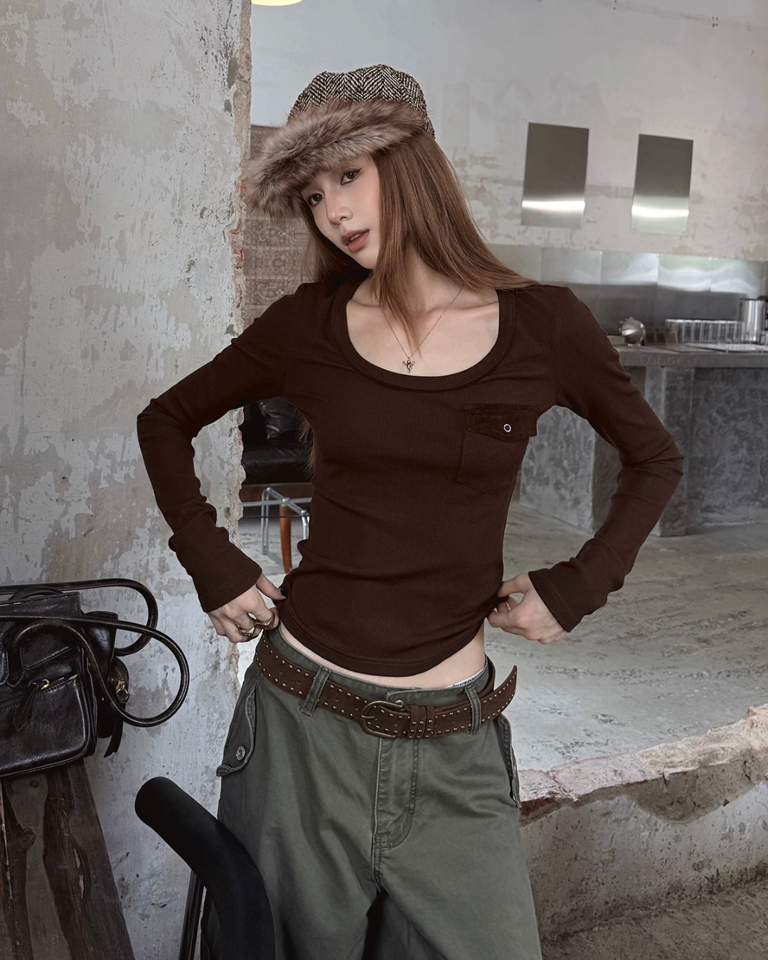 U-Neck Pocket Long Sleeve T-Shirt WWP0005