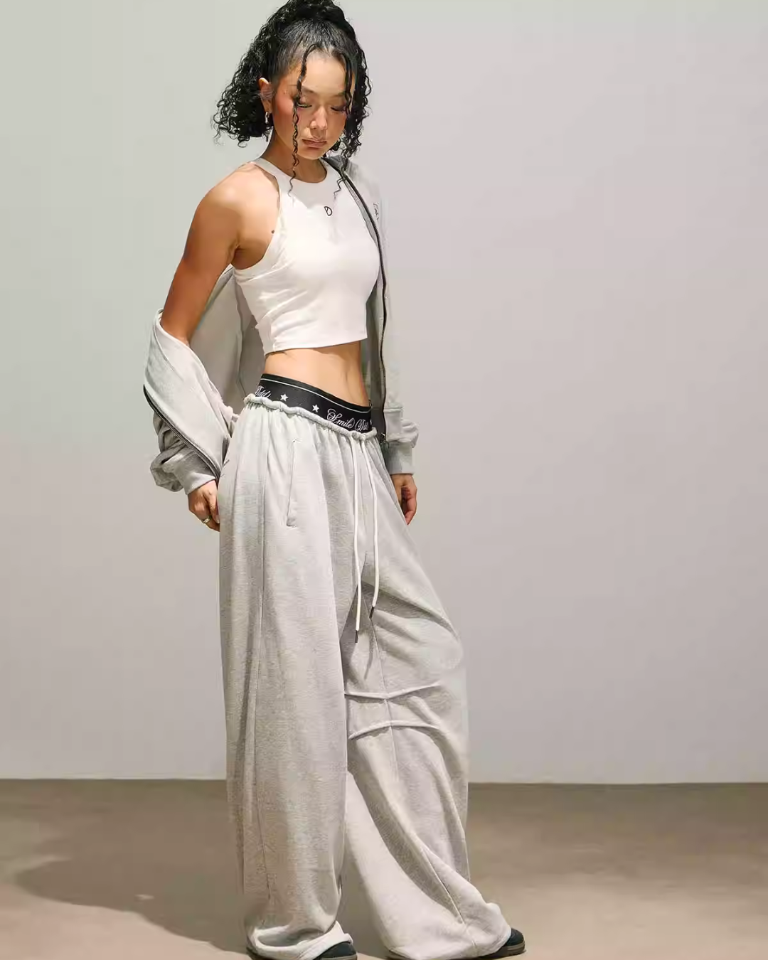 Back Logo Zip Hoodie / Sweatpants SMD0010