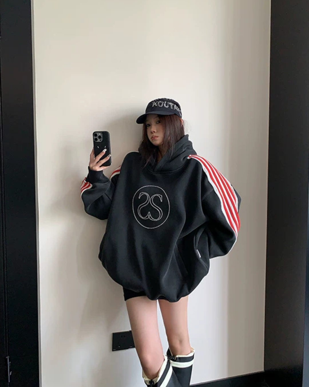 Three Stripes Sweat Hoodie YLS1068