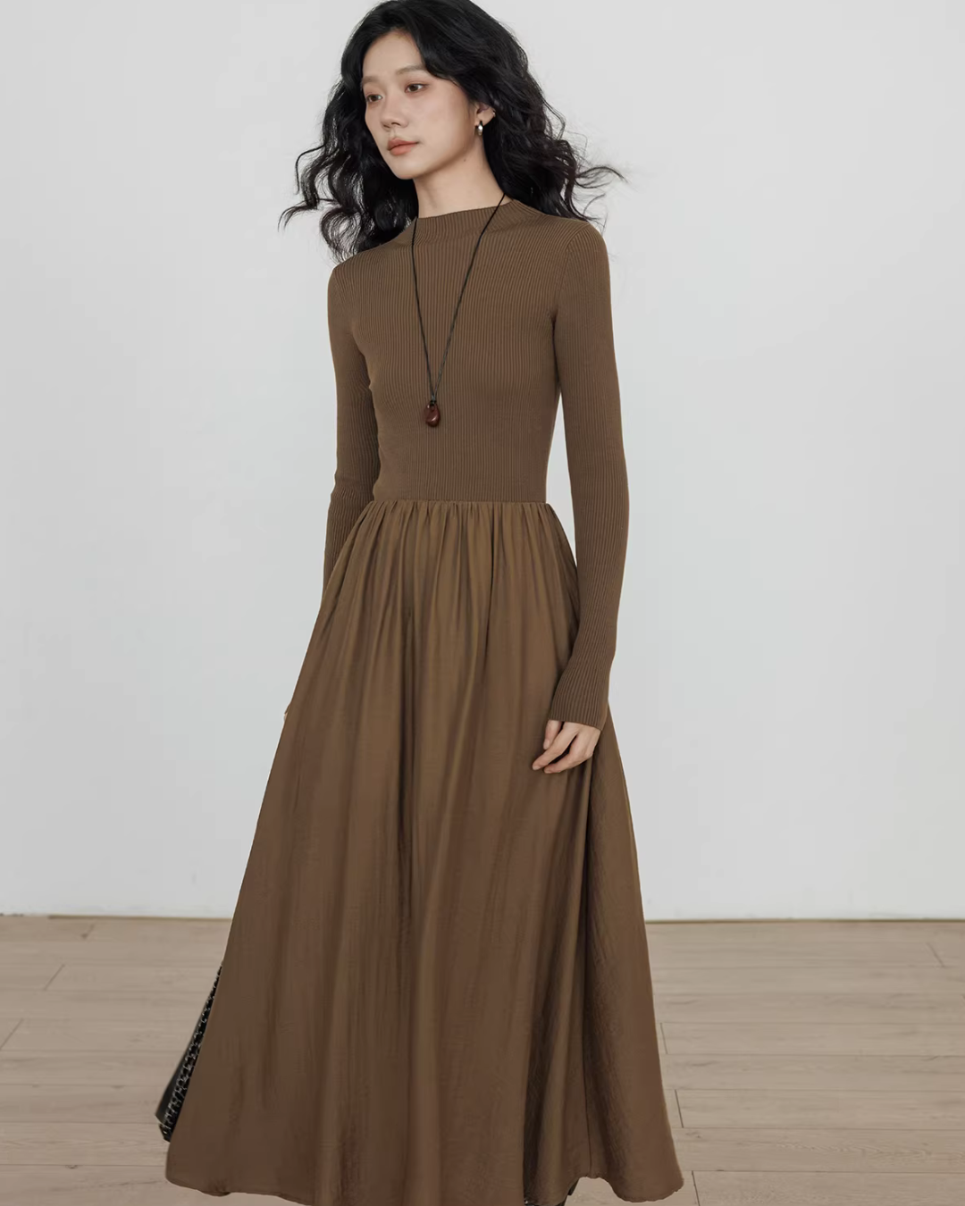 Mock Neck Top Docking Flare Skirt VAS0183