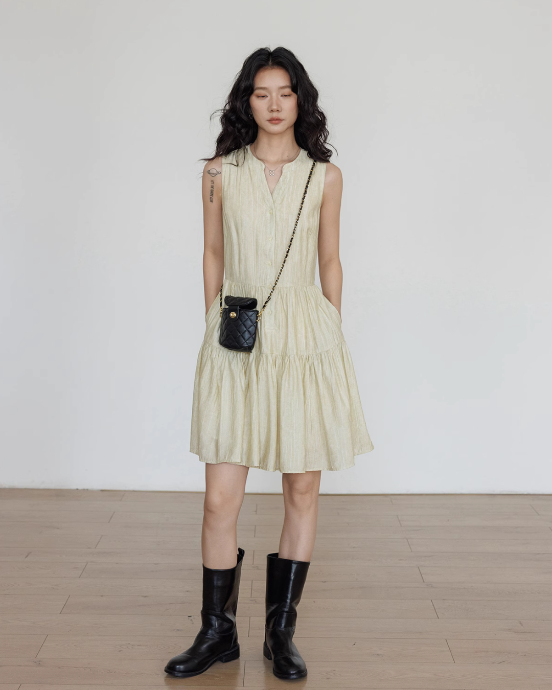 Key Neck Chiffon Sleeveless Dress VAS0118