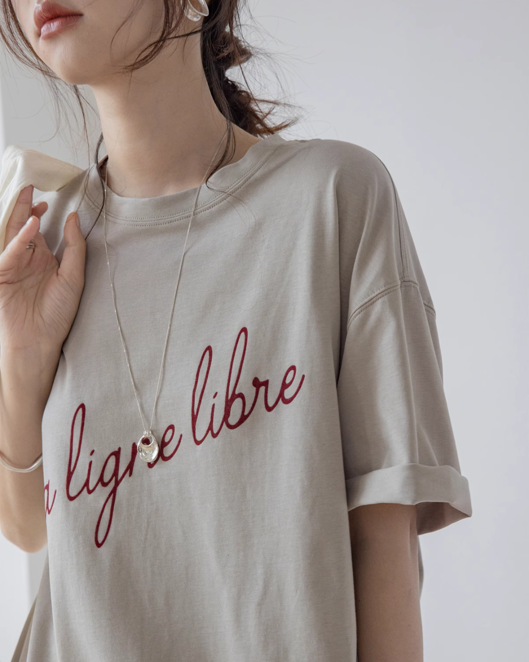 Cursive Logo Loose T-Shirt VNS0008