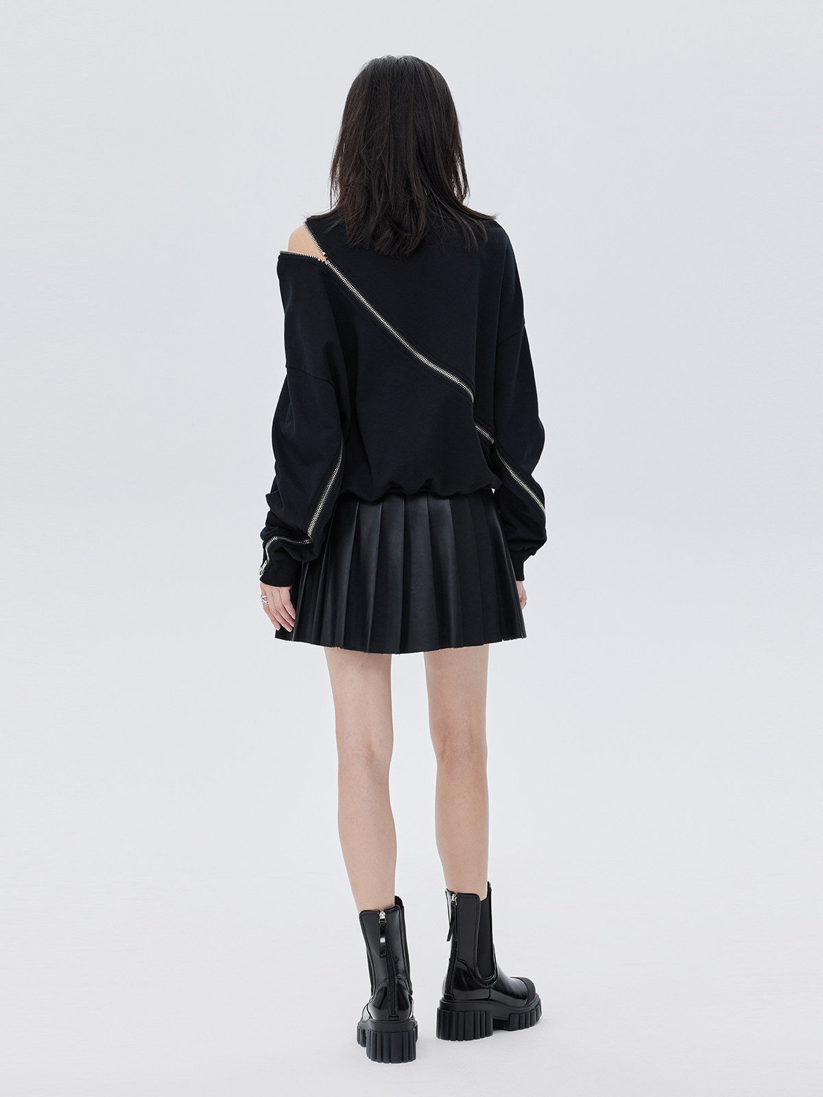 Diagonal Zip Design Long-Sleeve Top SHN0023