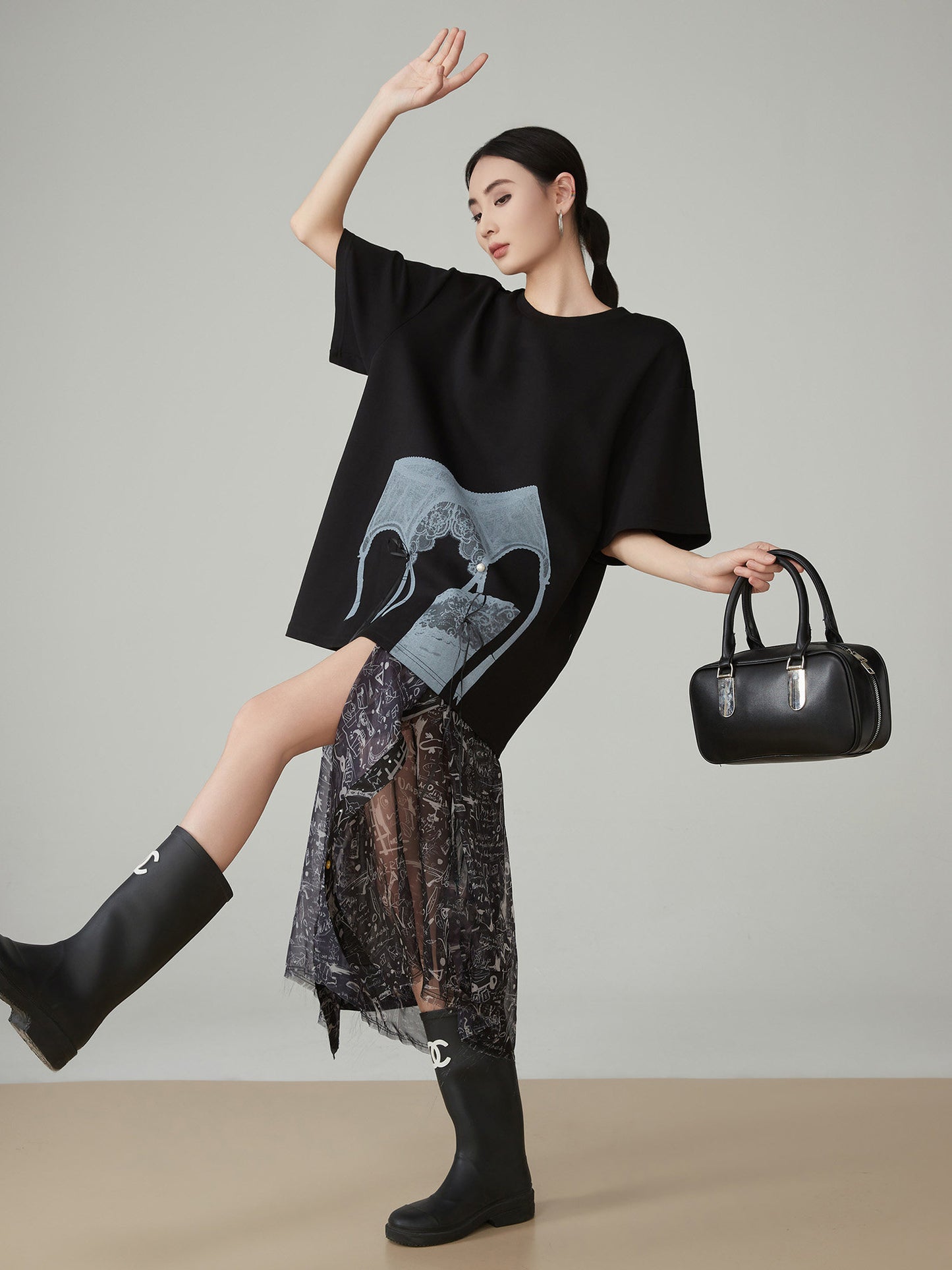 Lace Printed Short-Sleeve T-Shirt FER0071