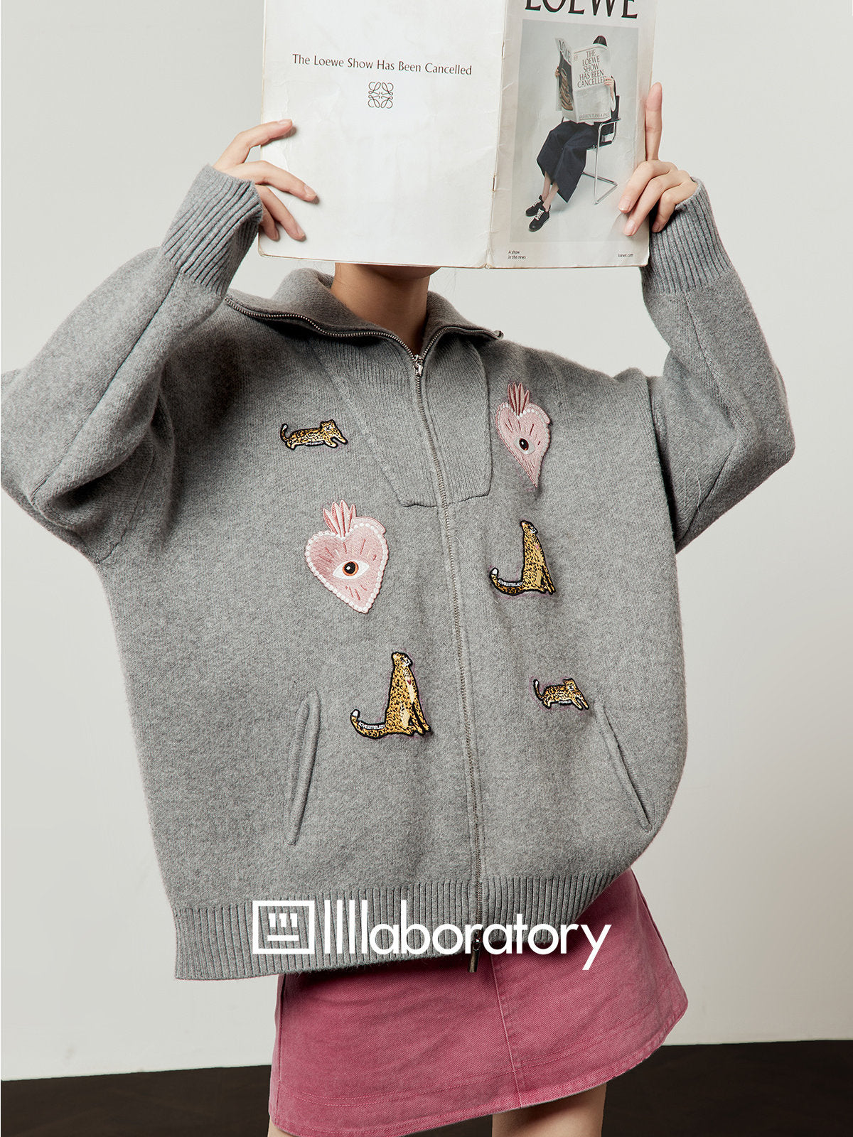 Polo Collar Embroidered Knit Cardigan / Pink Denim Skirt LLA0606