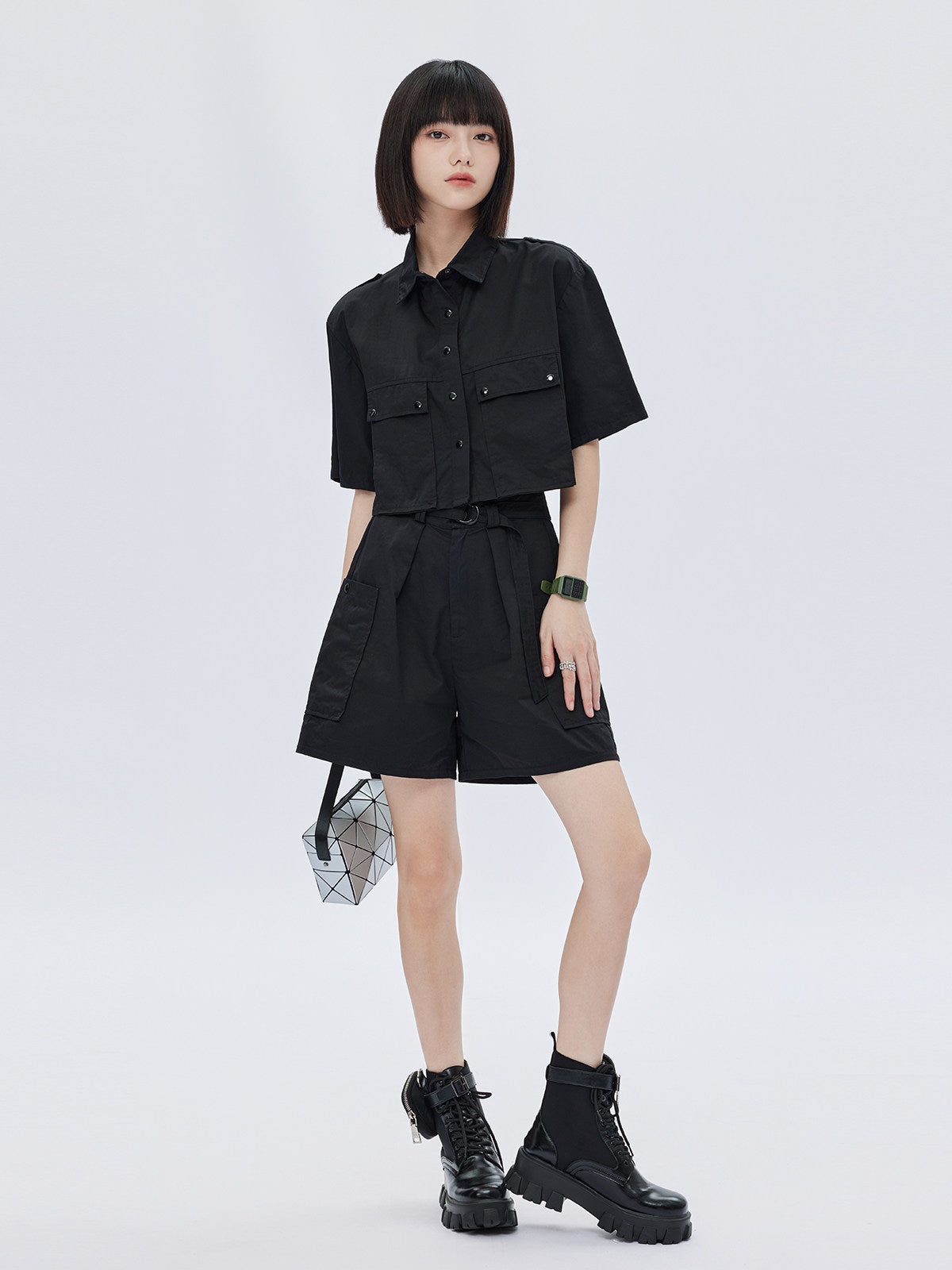 Short Short-Sleeve Shirt SHN0027
