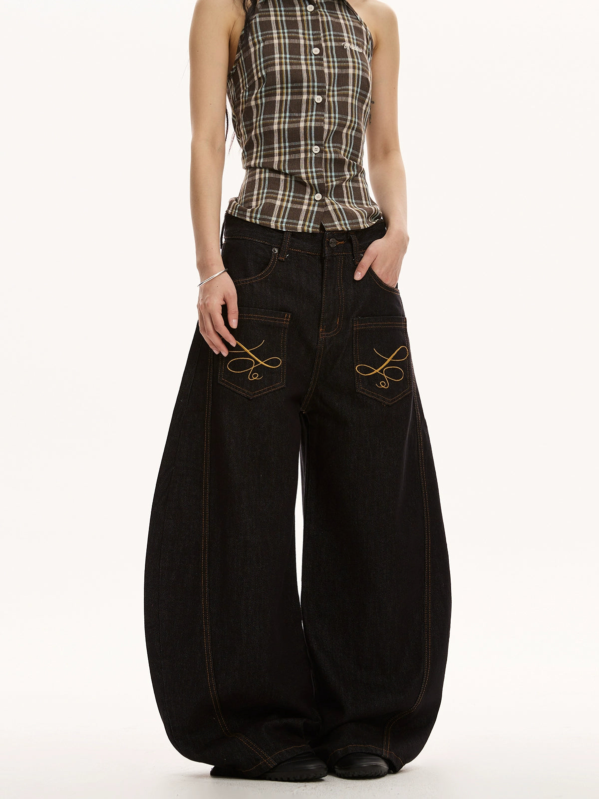 Retro Embroidered Curve Denim Pants VAT0003