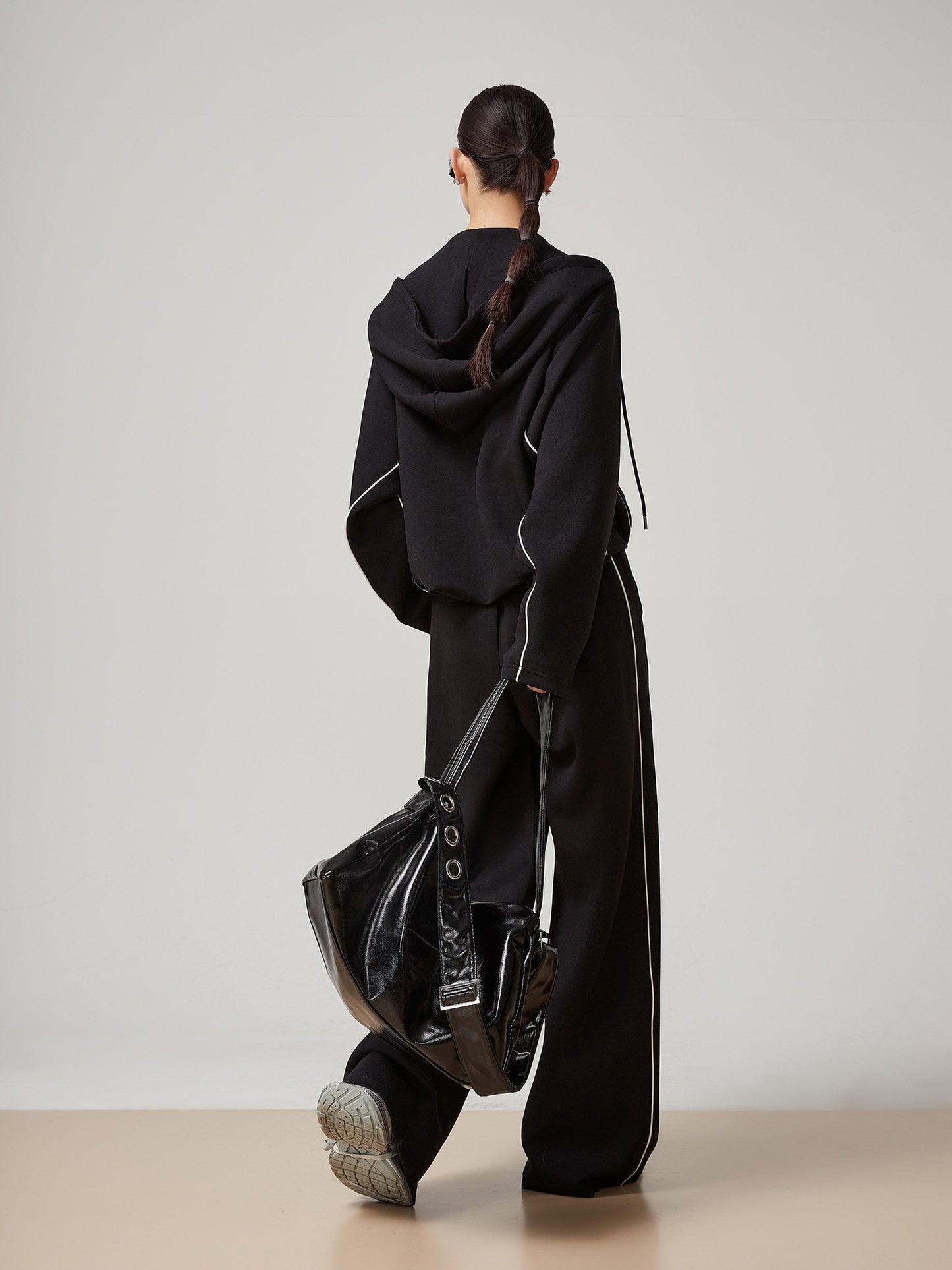 Half-Zip Sailor Collar Top / Wide Pants FER0374