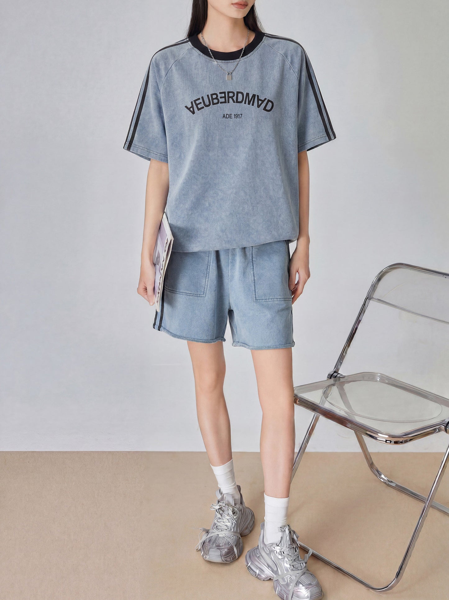 Washed Blue Short-Sleeve T-Shirt / Shorts FER0260