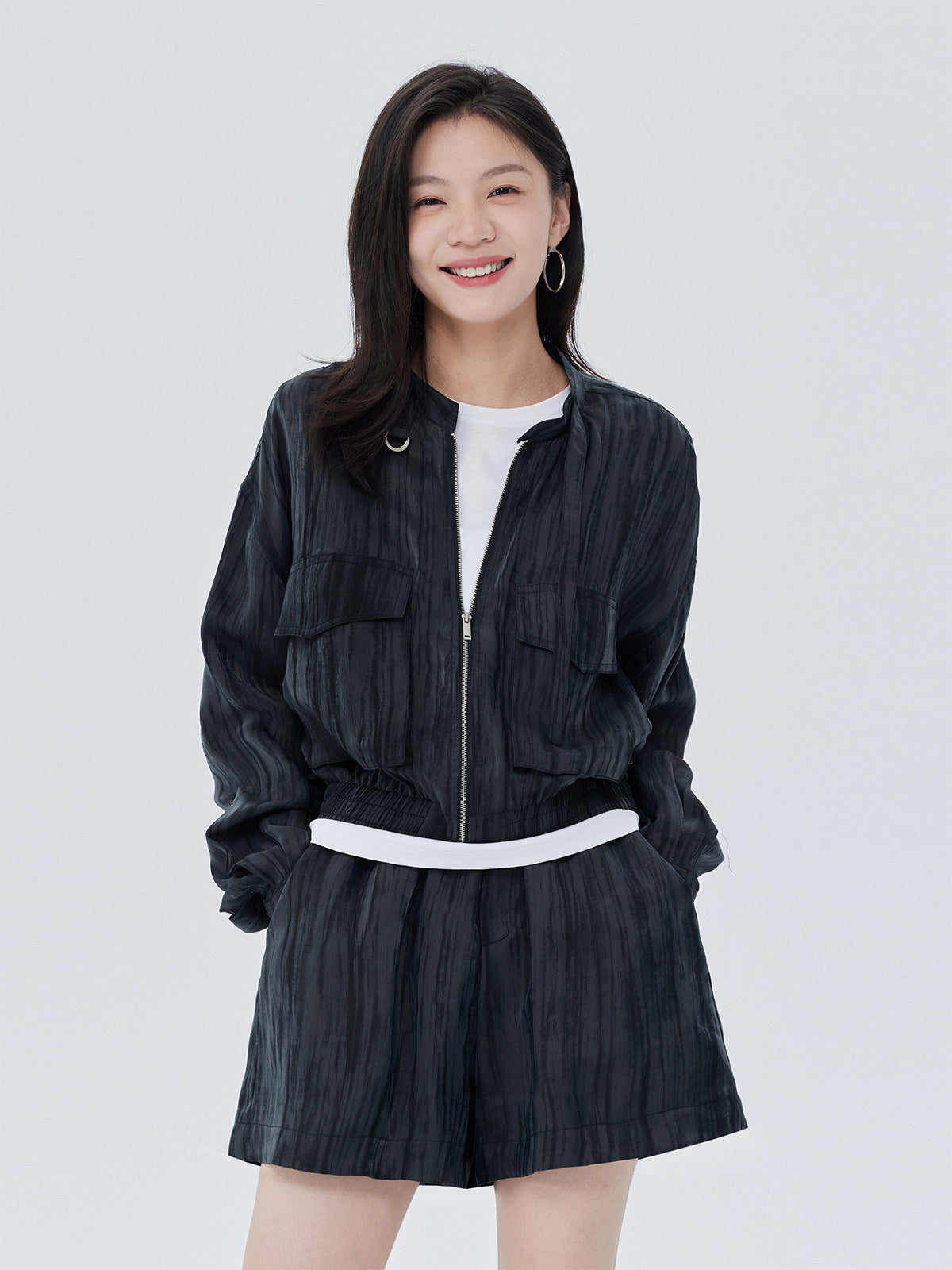 Round Neck Zip-Up Short Jacket SHN0022