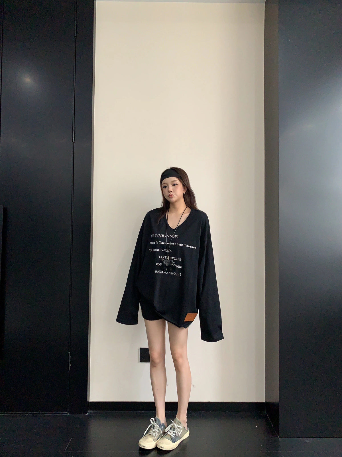 V-Neck Print Long Sleeve T-Shirt  YLS1044