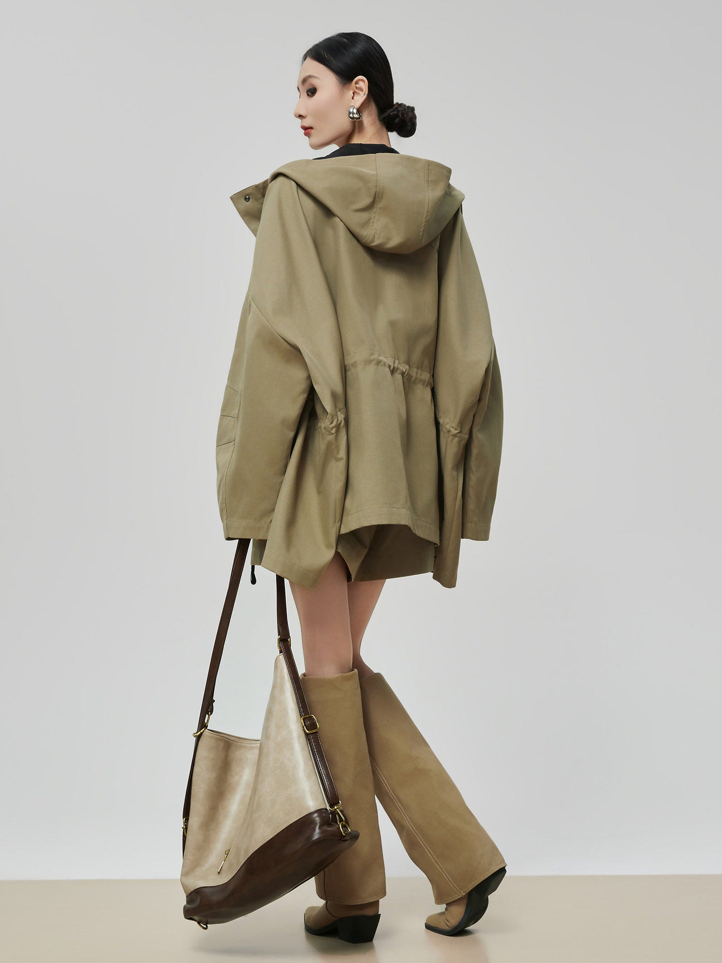 Wind Hooded Trench Coat / High-Waist Shorts FER0036