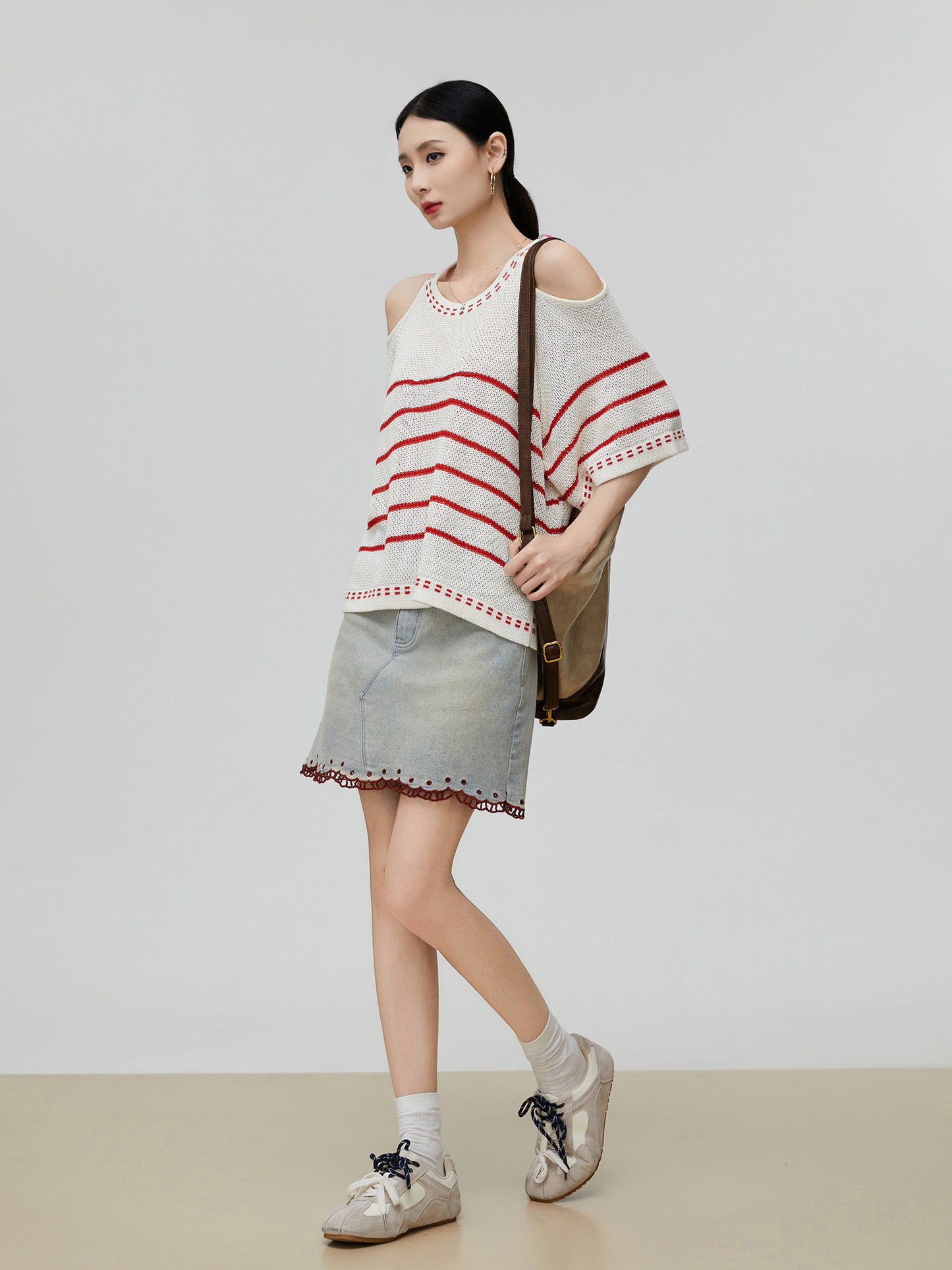 Open-Shoulder Summer Knit FER0268