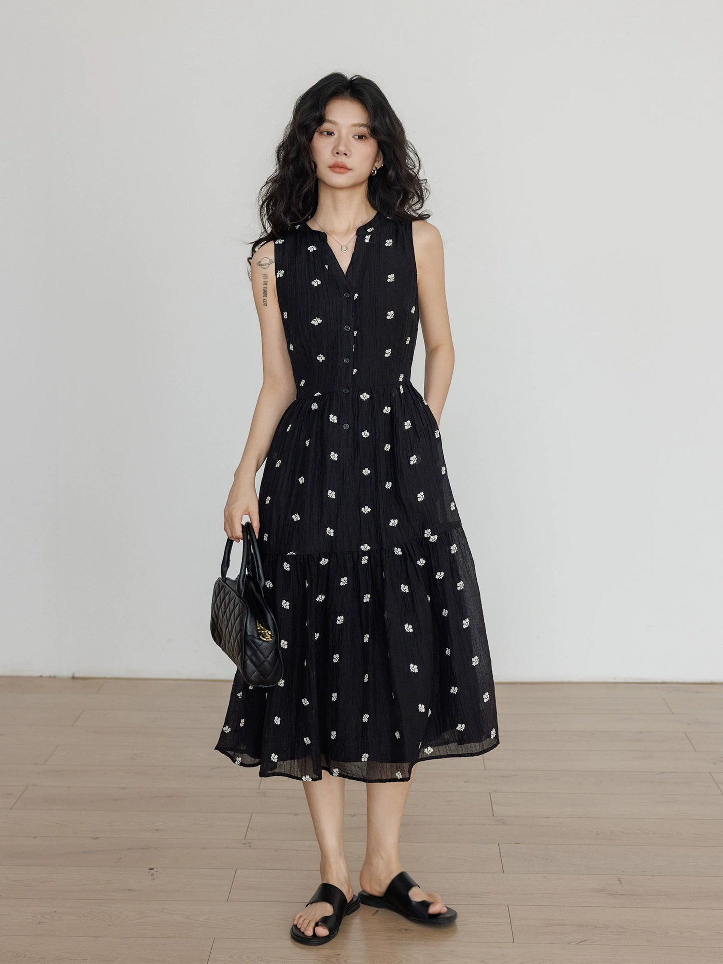 V-Neck Sleeveless Long Dress VAS0129