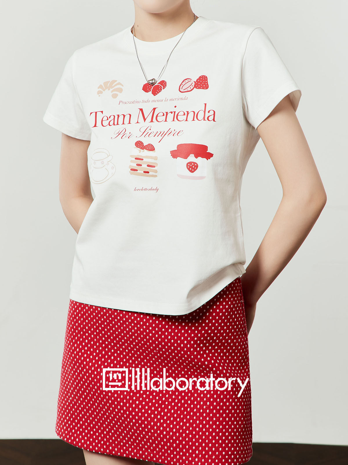 Graphic Short-Sleeve T-Shirt / Polka Dot Mini Skirt LLA0650