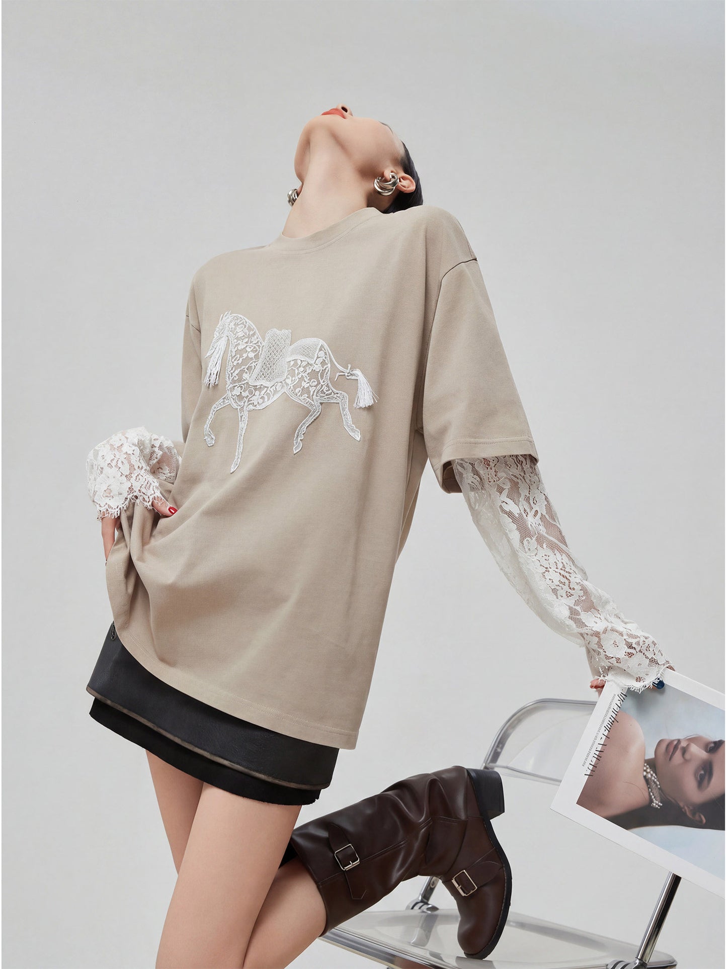 Horse Motif Lace Sleeves FER0034