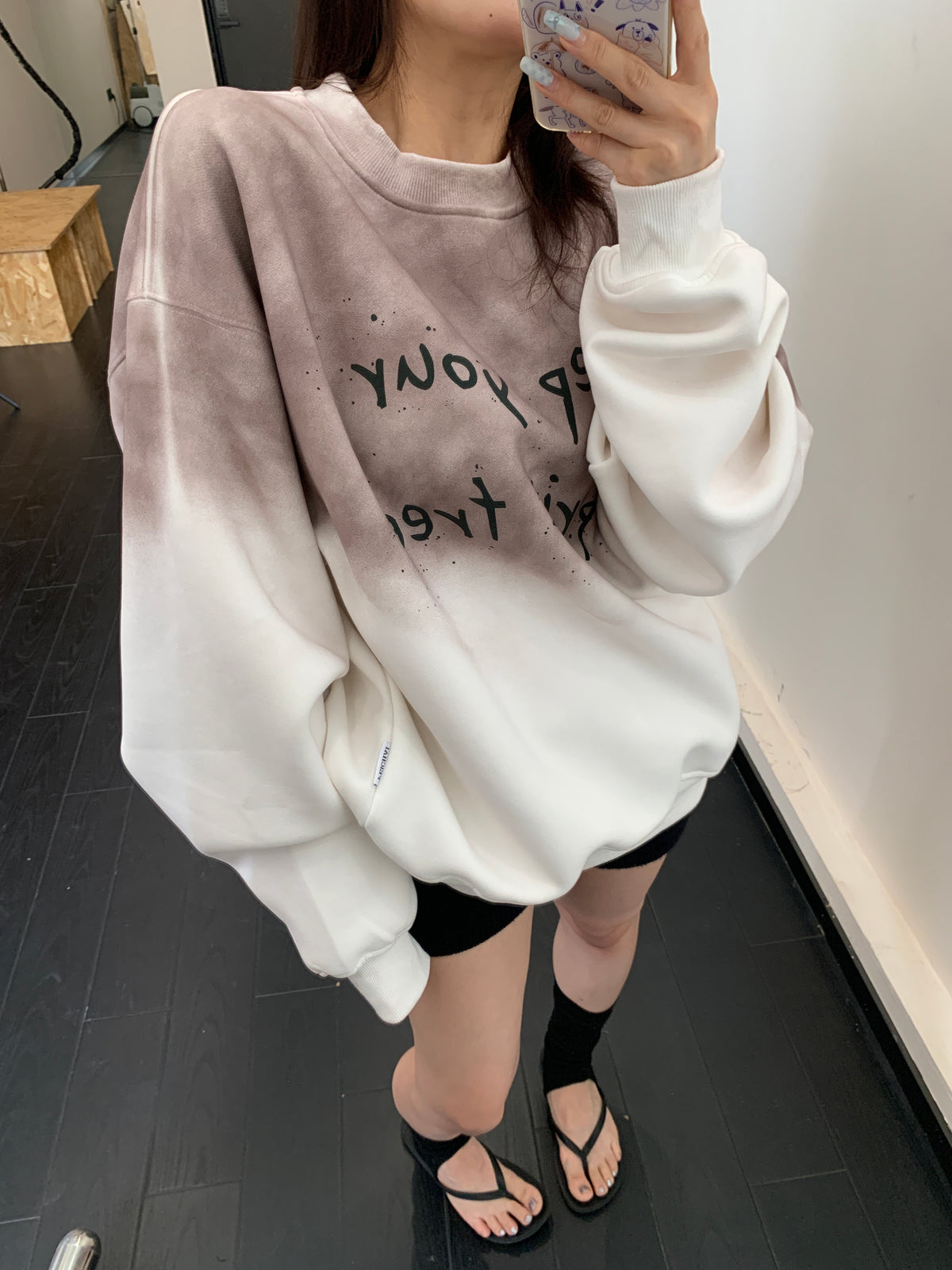 Letter Graphic Sweatshirt YLS1042