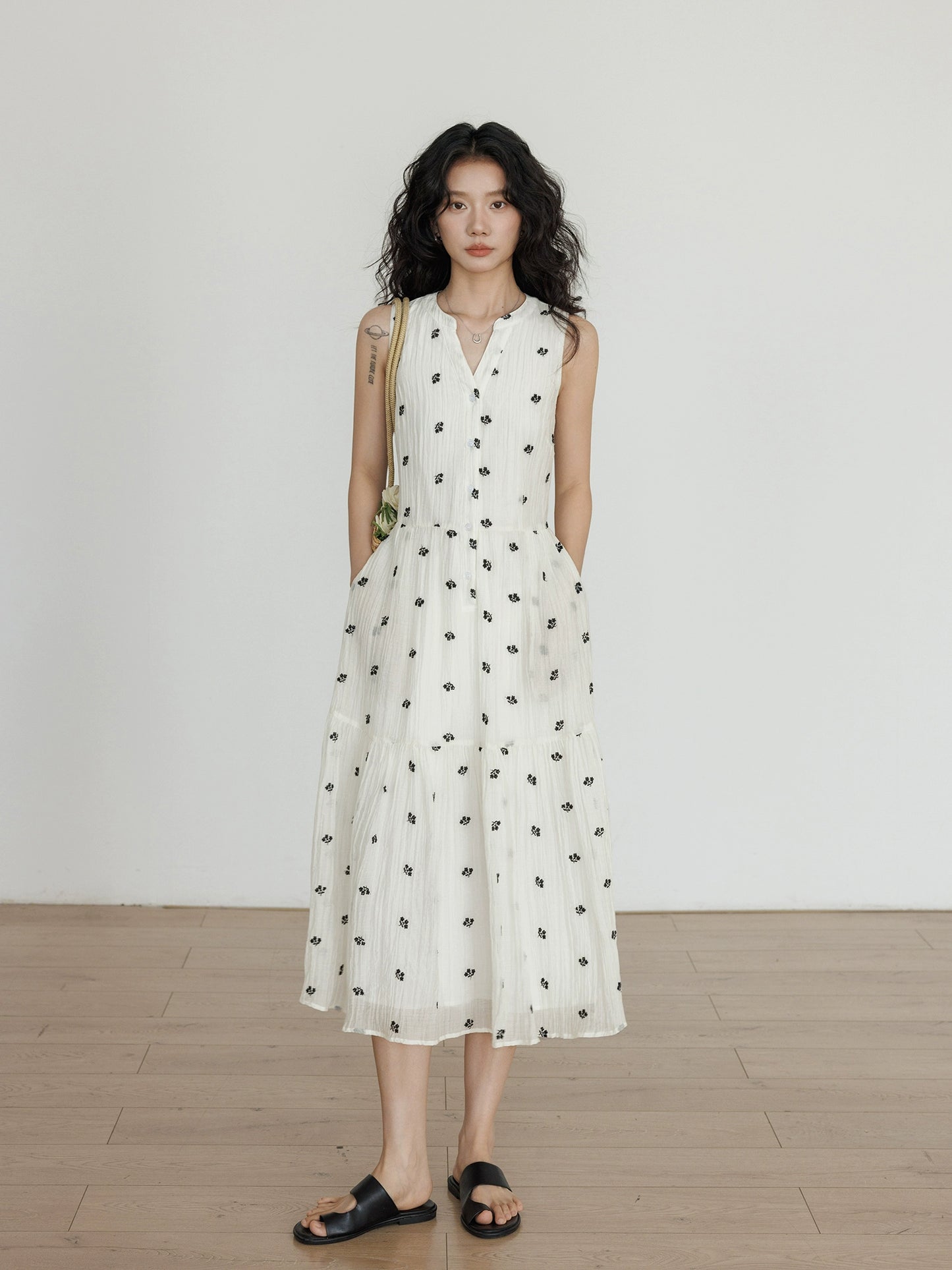 V-Neck Sleeveless Long Dress VAS0129