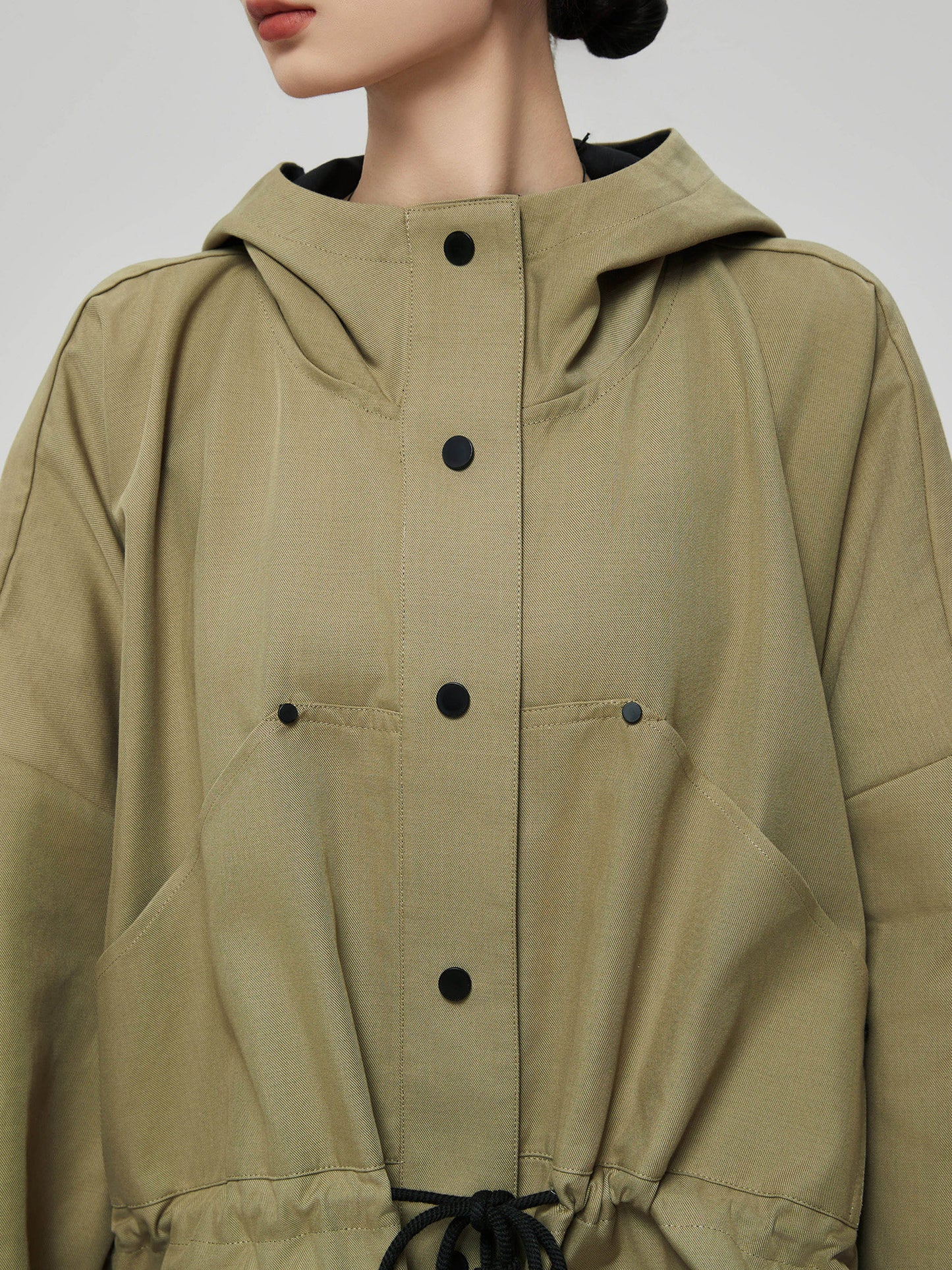 Wind Hooded Trench Coat / High-Waist Shorts FER0036