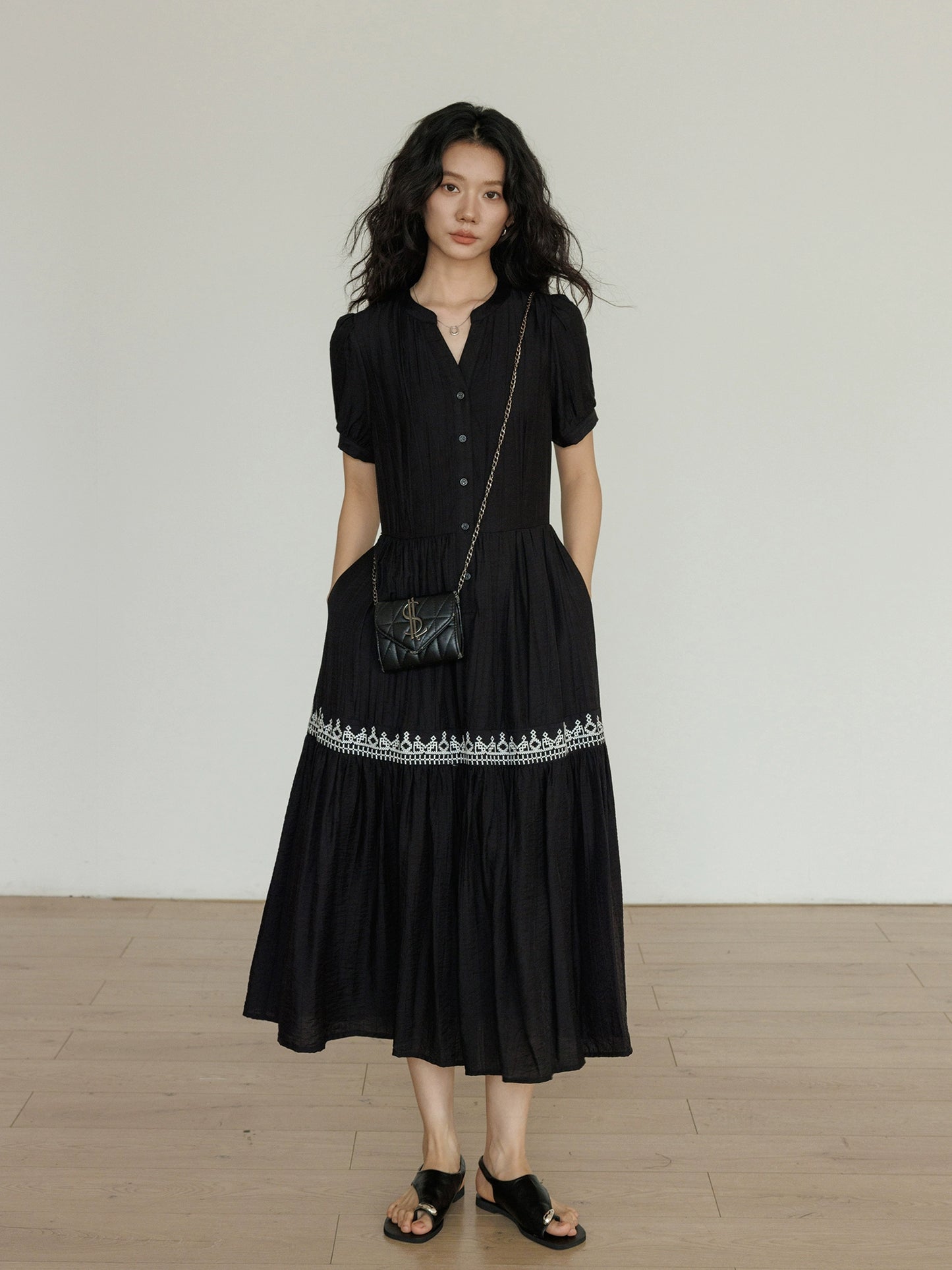 V-Neck Short Sleeved Black Dress VAS0095