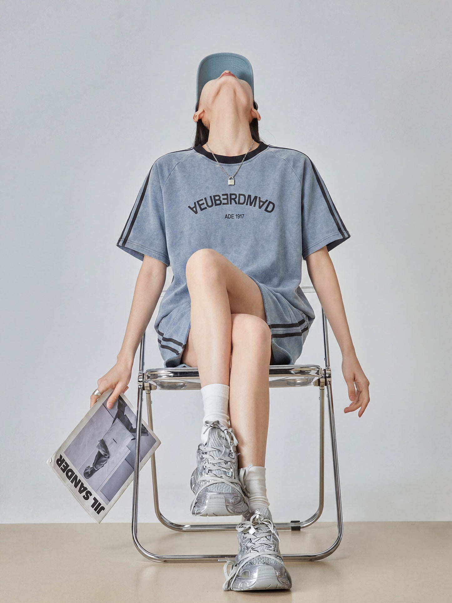 Washed Blue Short-Sleeve T-Shirt / Shorts FER0260