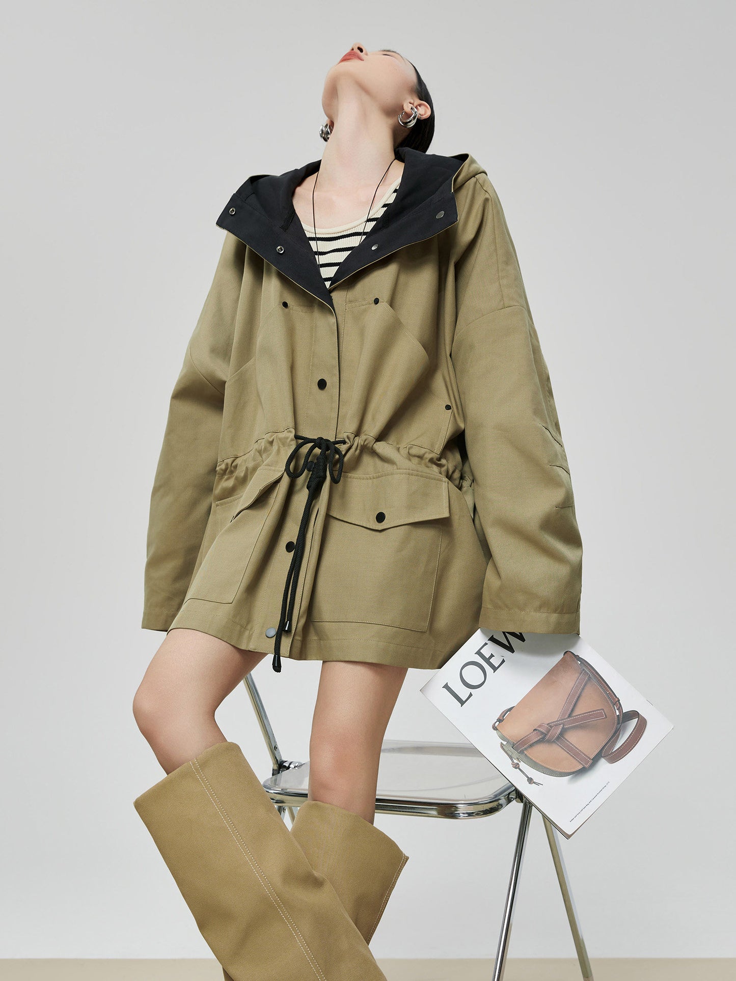 Wind Hooded Trench Coat / High-Waist Shorts FER0036