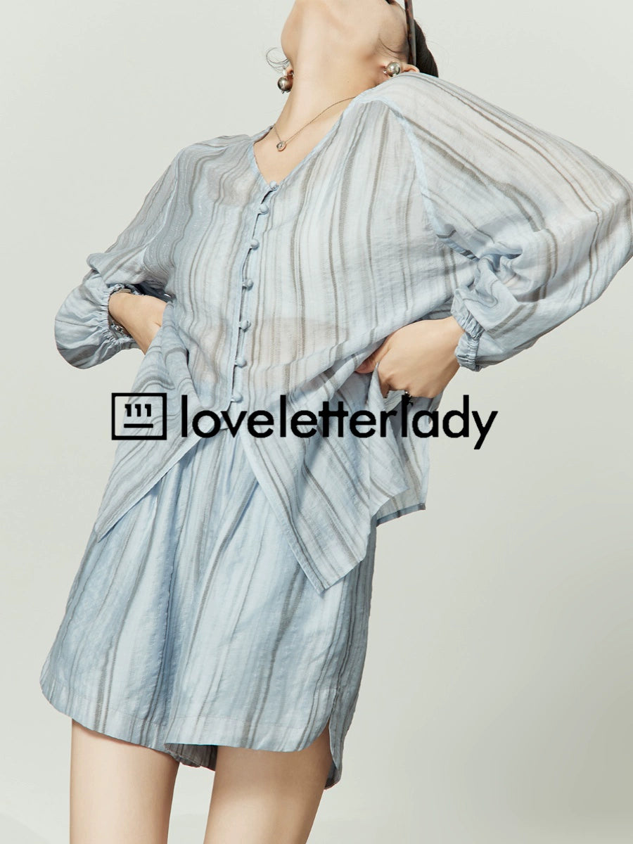 V-Neck Blue Striped Tops / Loose Shorts LLA0247