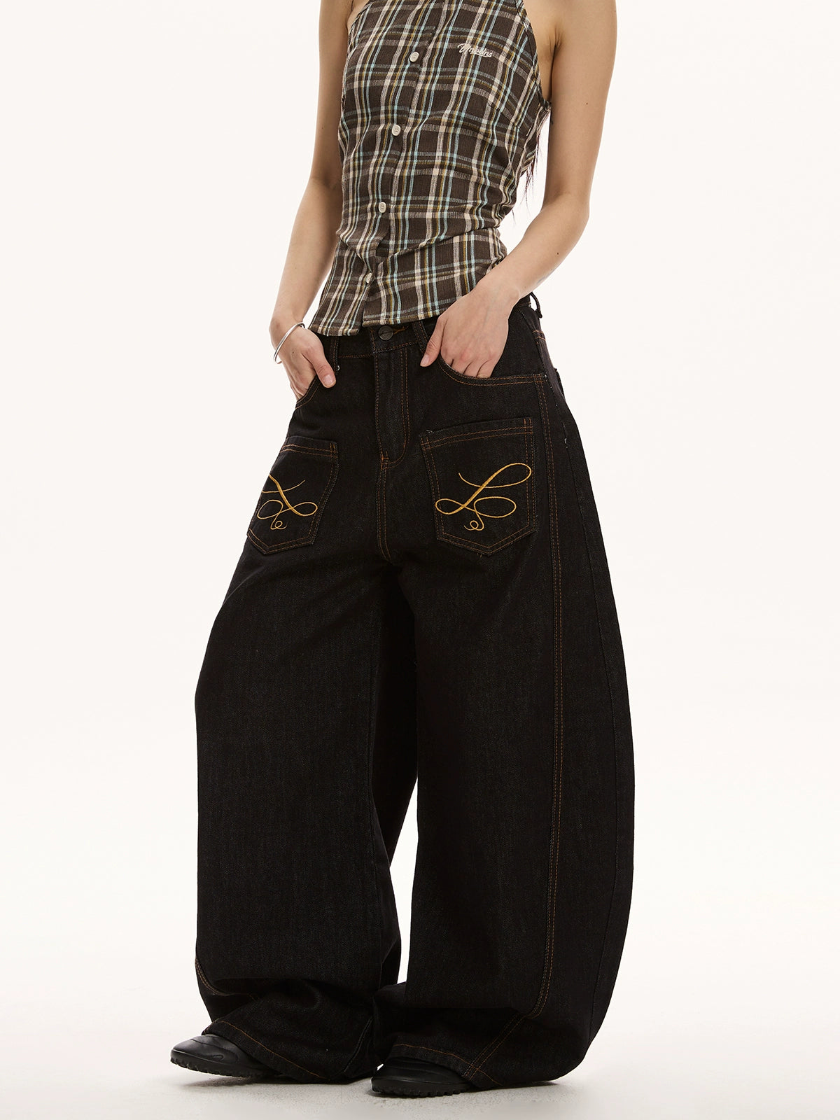 Retro Embroidered Curve Denim Pants VAT0003