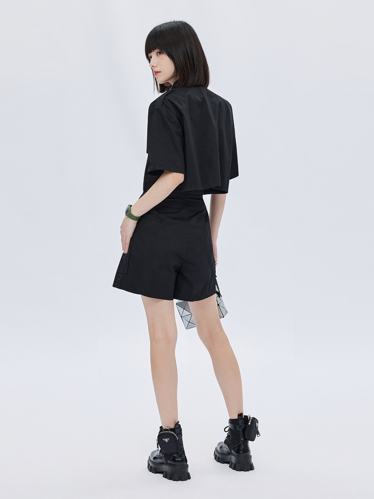 Short Short-Sleeve Shirt SHN0027