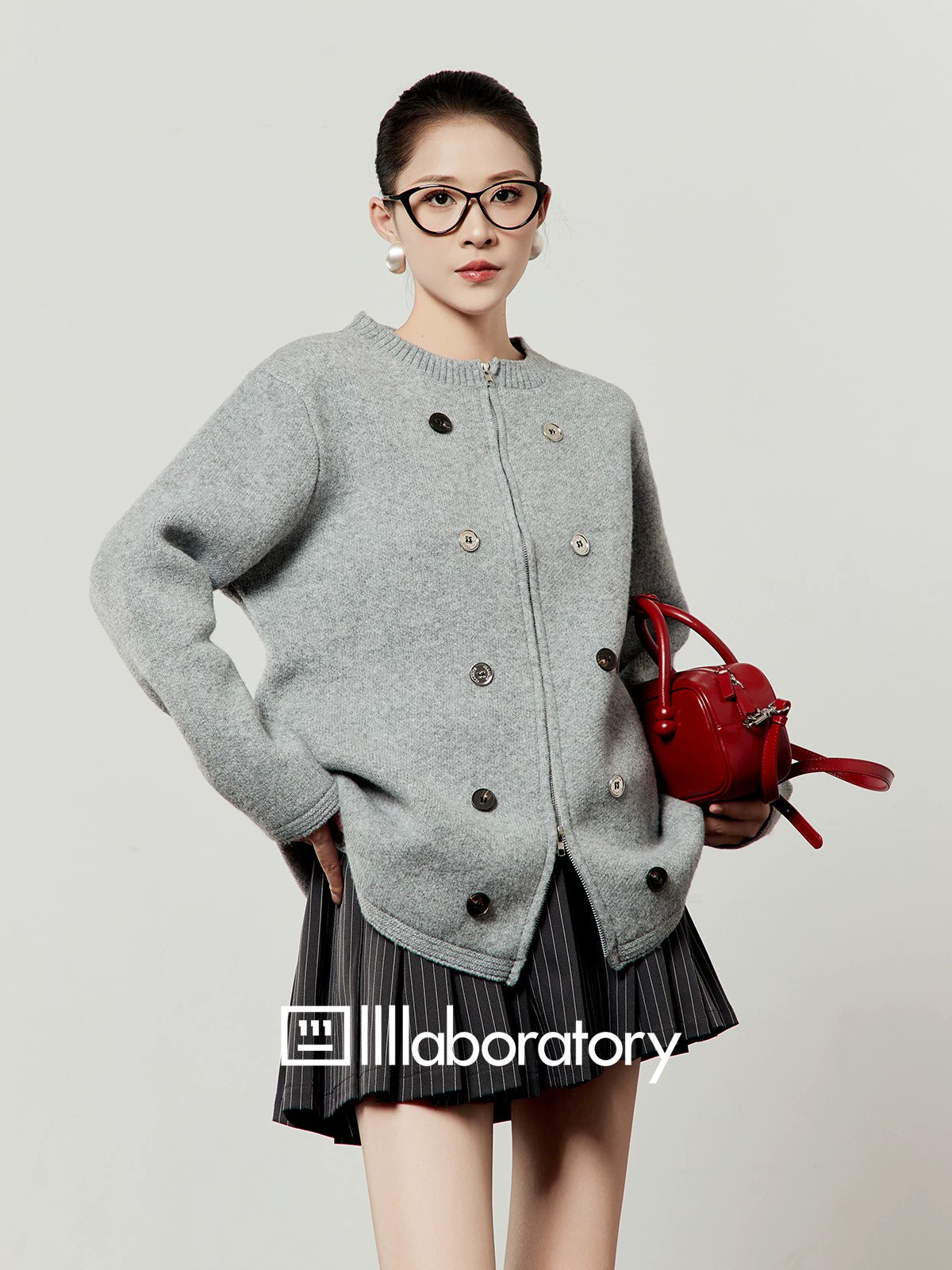 Round Knit Top / Striped A-Line Mini Skirt LLA0550