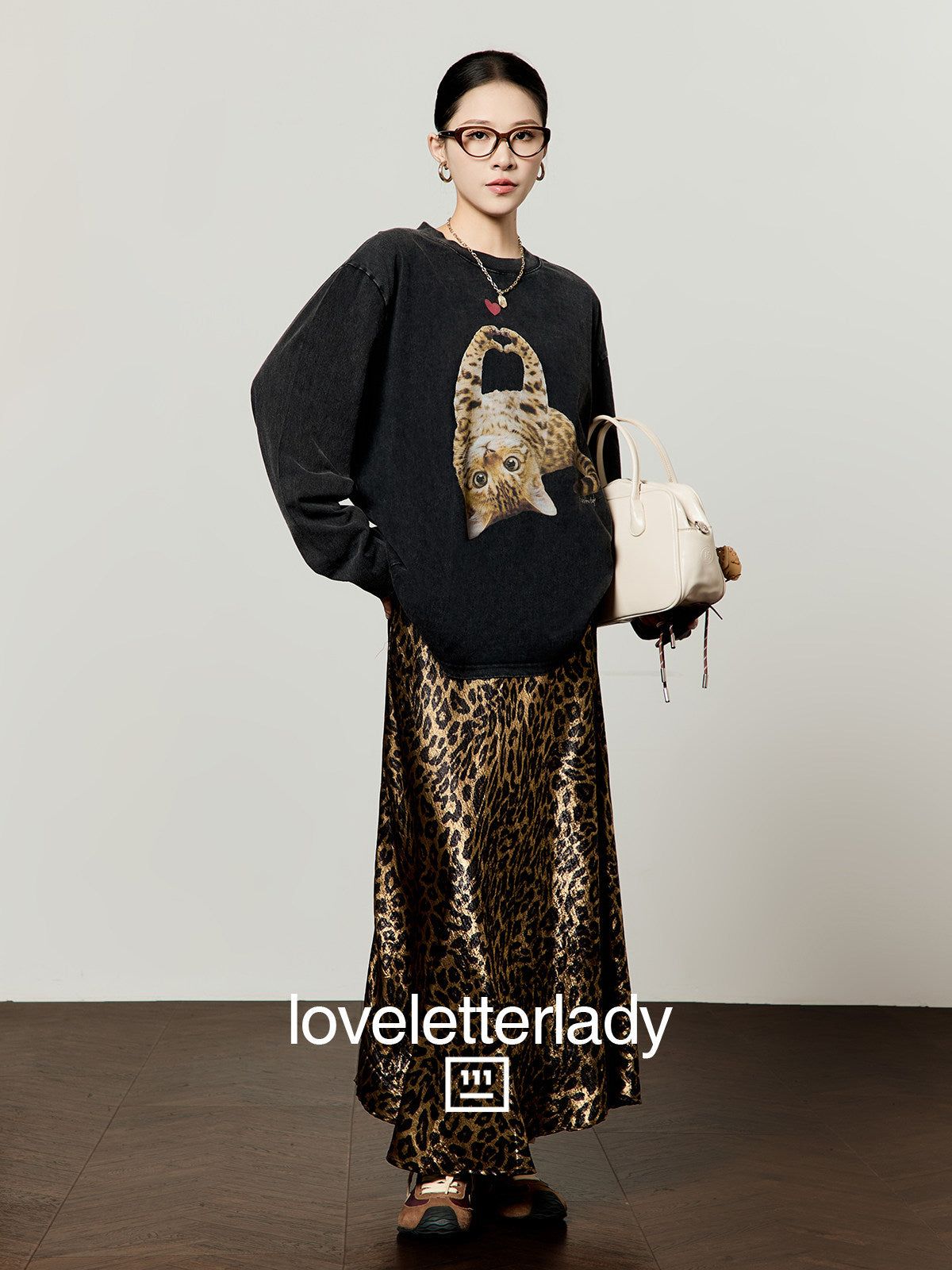Vintage Printed Long-Sleeve T-Shirt / Leopard Skirt LLA0663